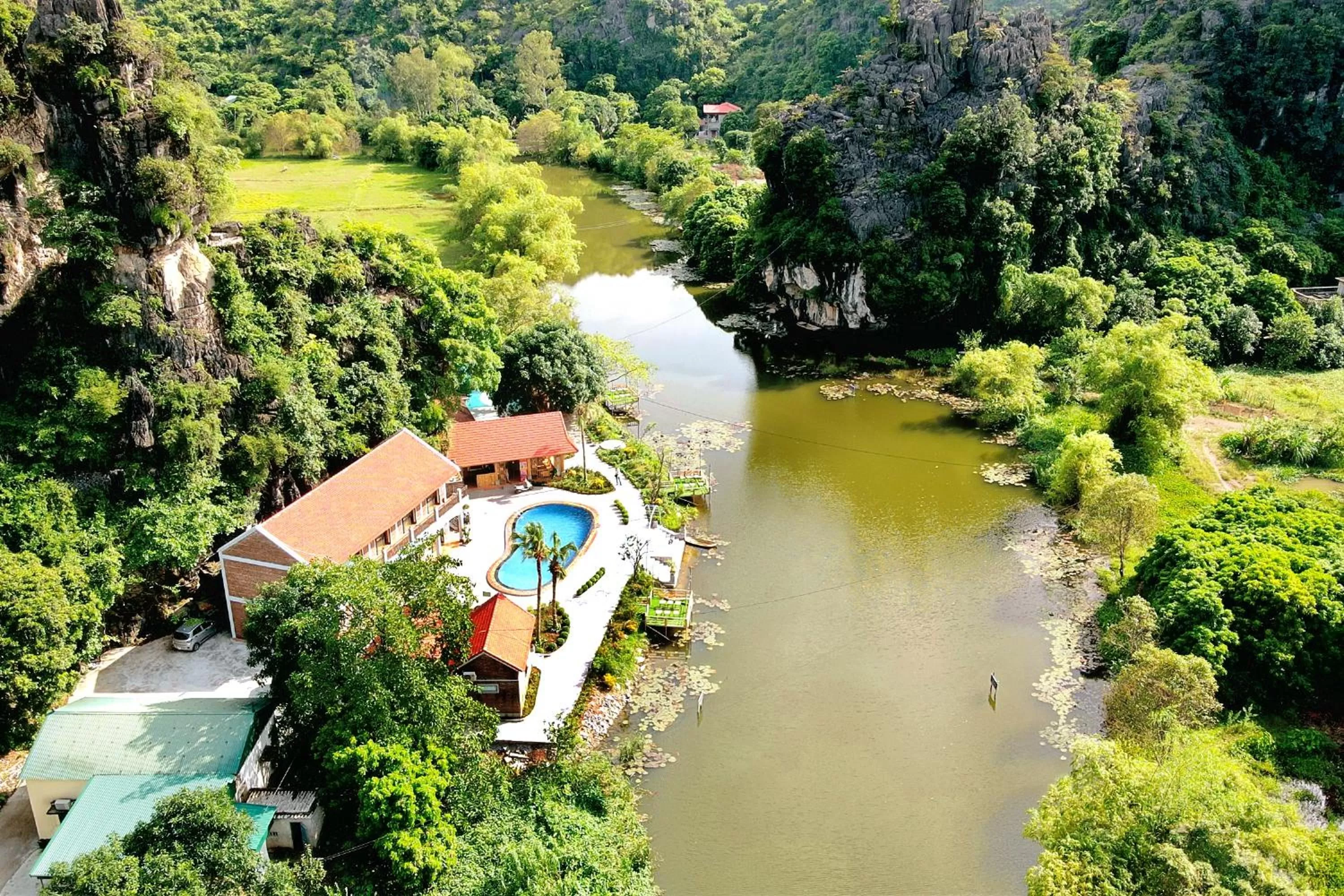 Bird's-eye View in HoangLong Riverside Homestay