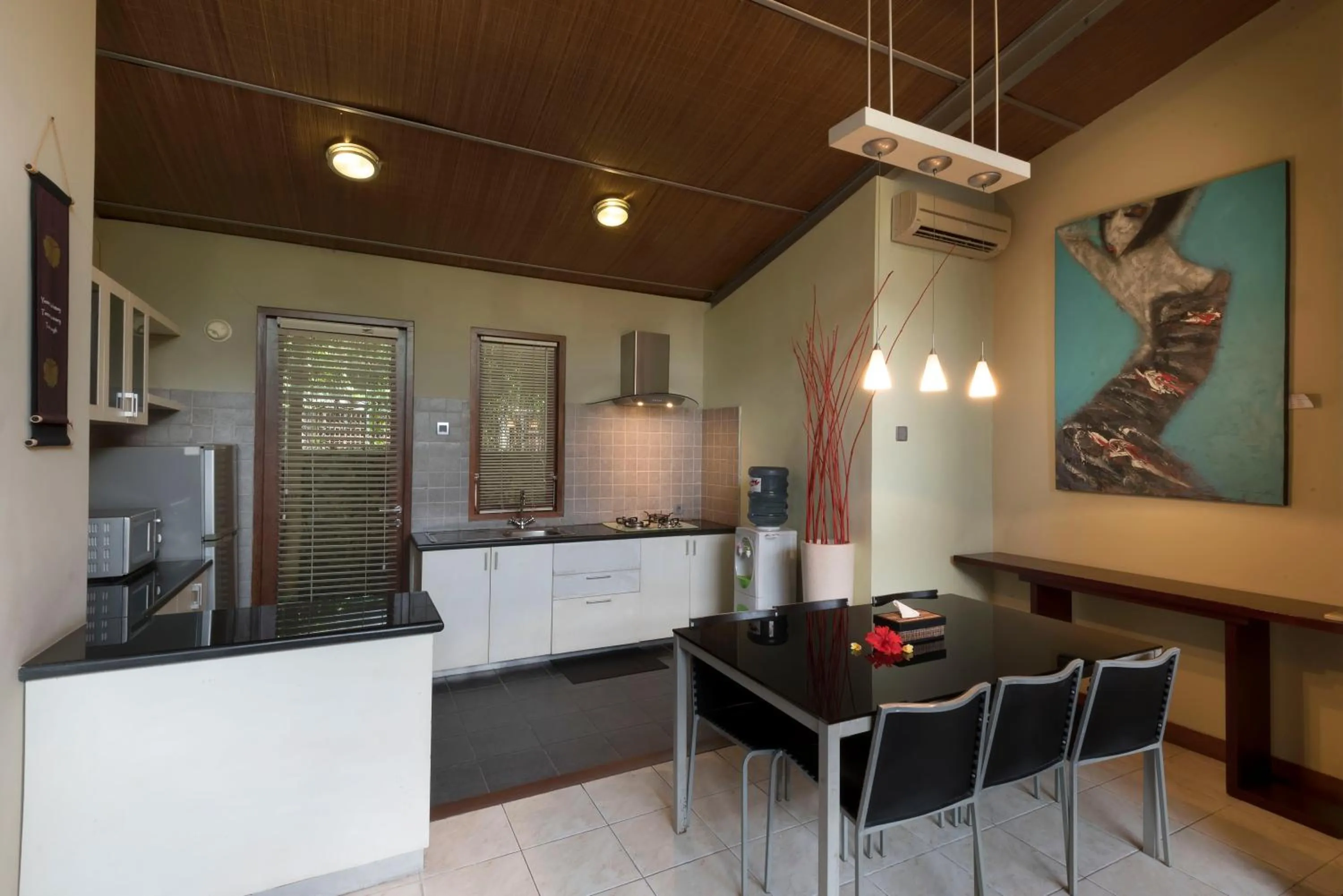 Kitchen or kitchenette in Villa Puri Ayu