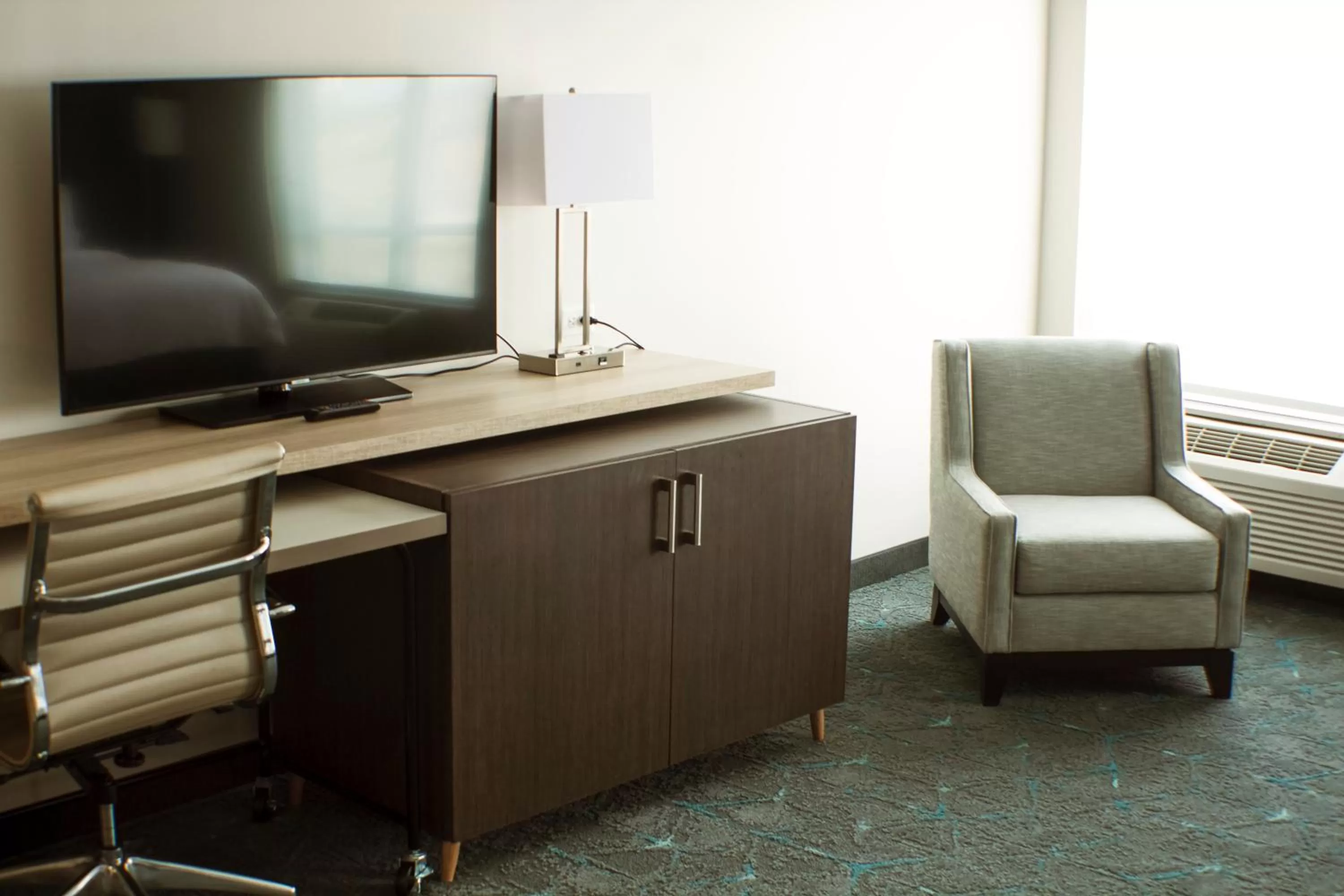 hair dresser in Holiday Inn Cookeville by IHG