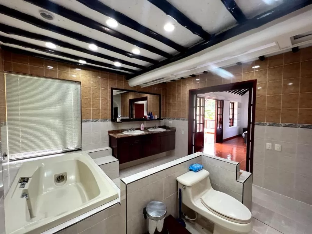 Bathroom in Hotel Chalet El Castillo by Majuva