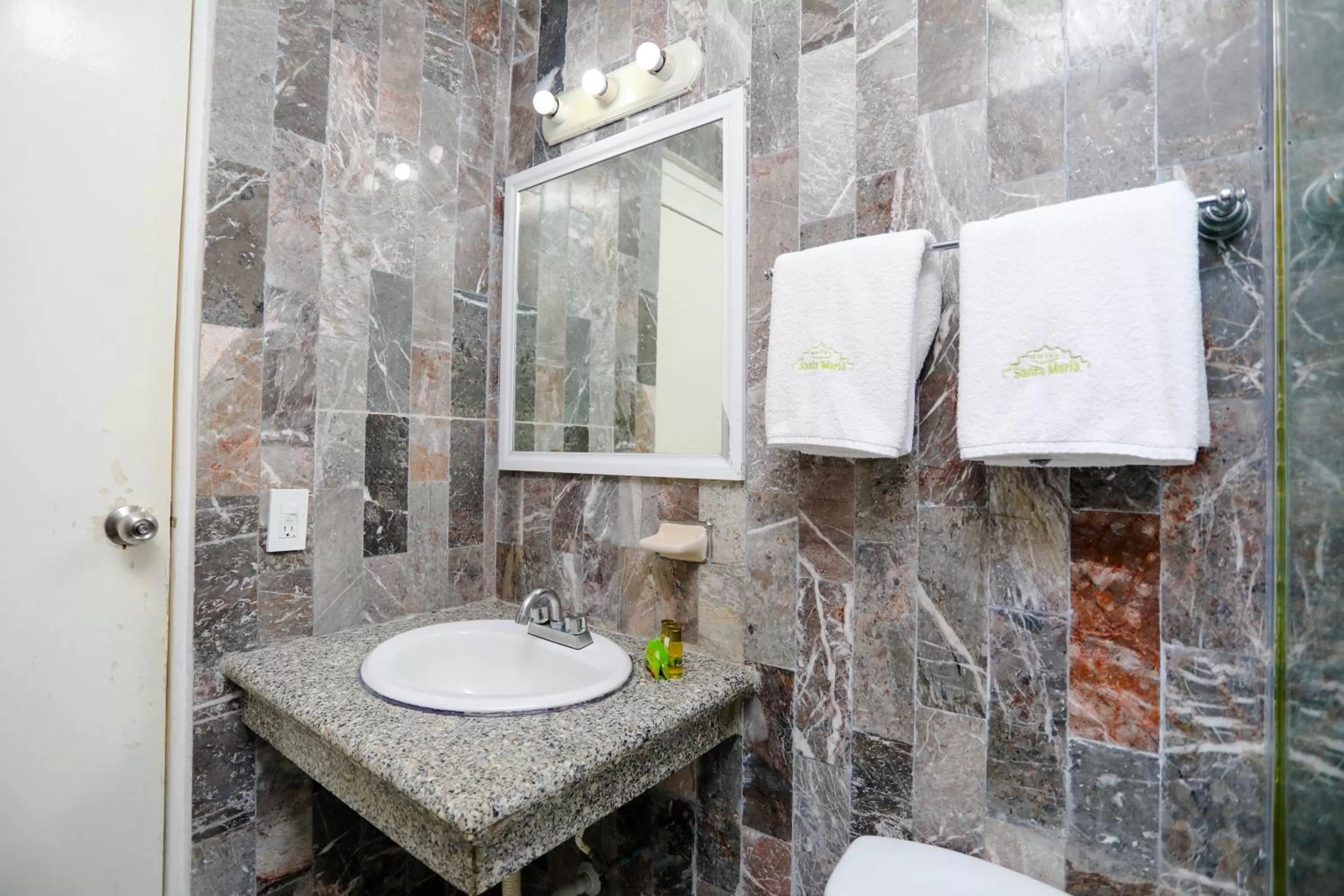 Bathroom in Hotel Santa Maria