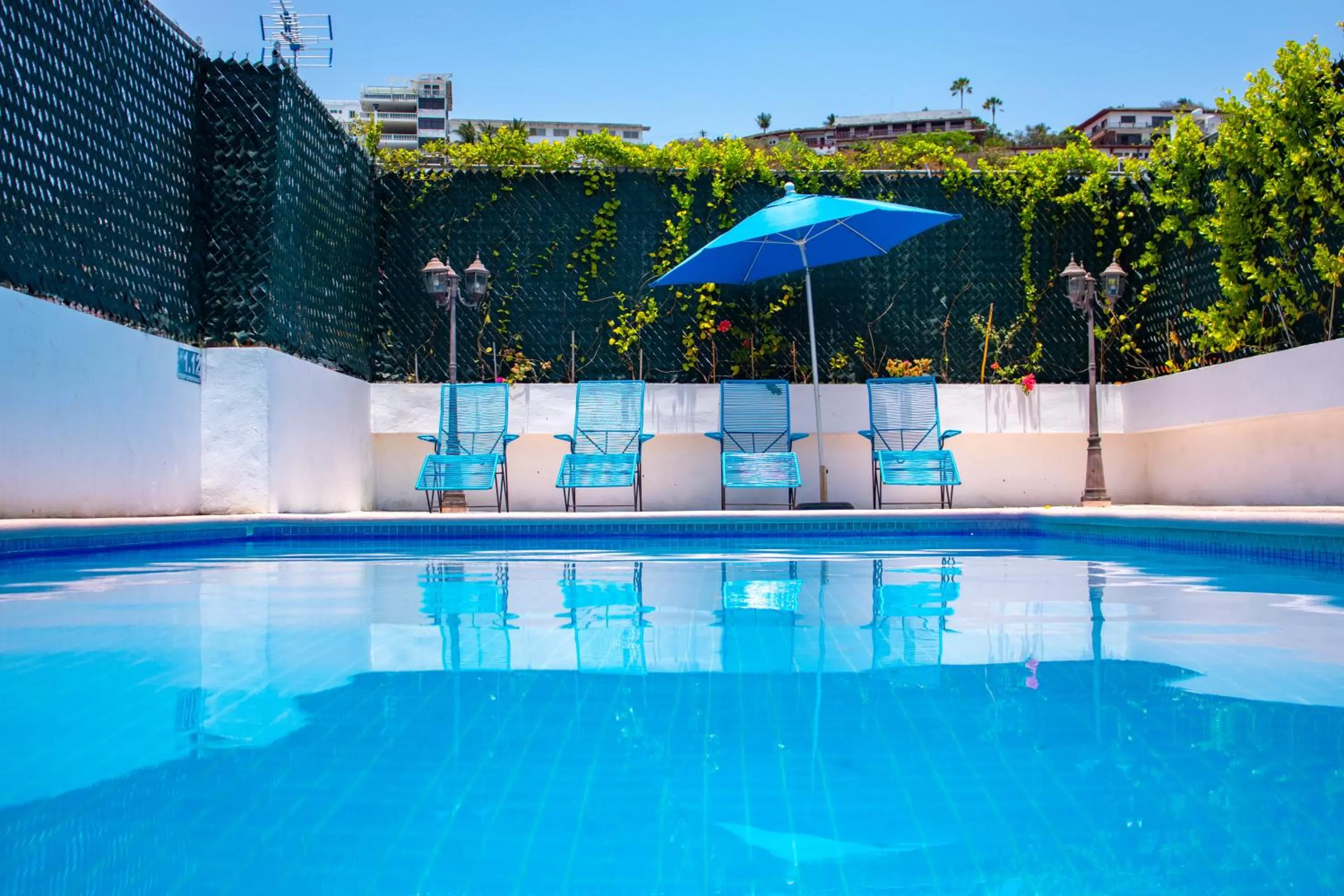 Swimming pool in Acapulco Amor