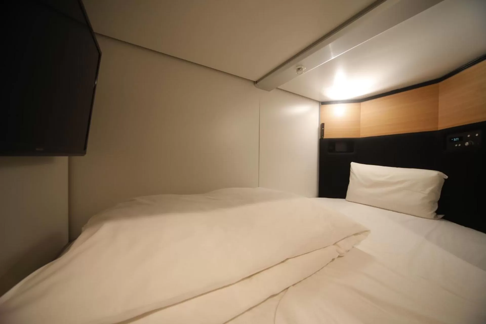 Photo of the whole room, Bed in Dormy Inn Korakuen