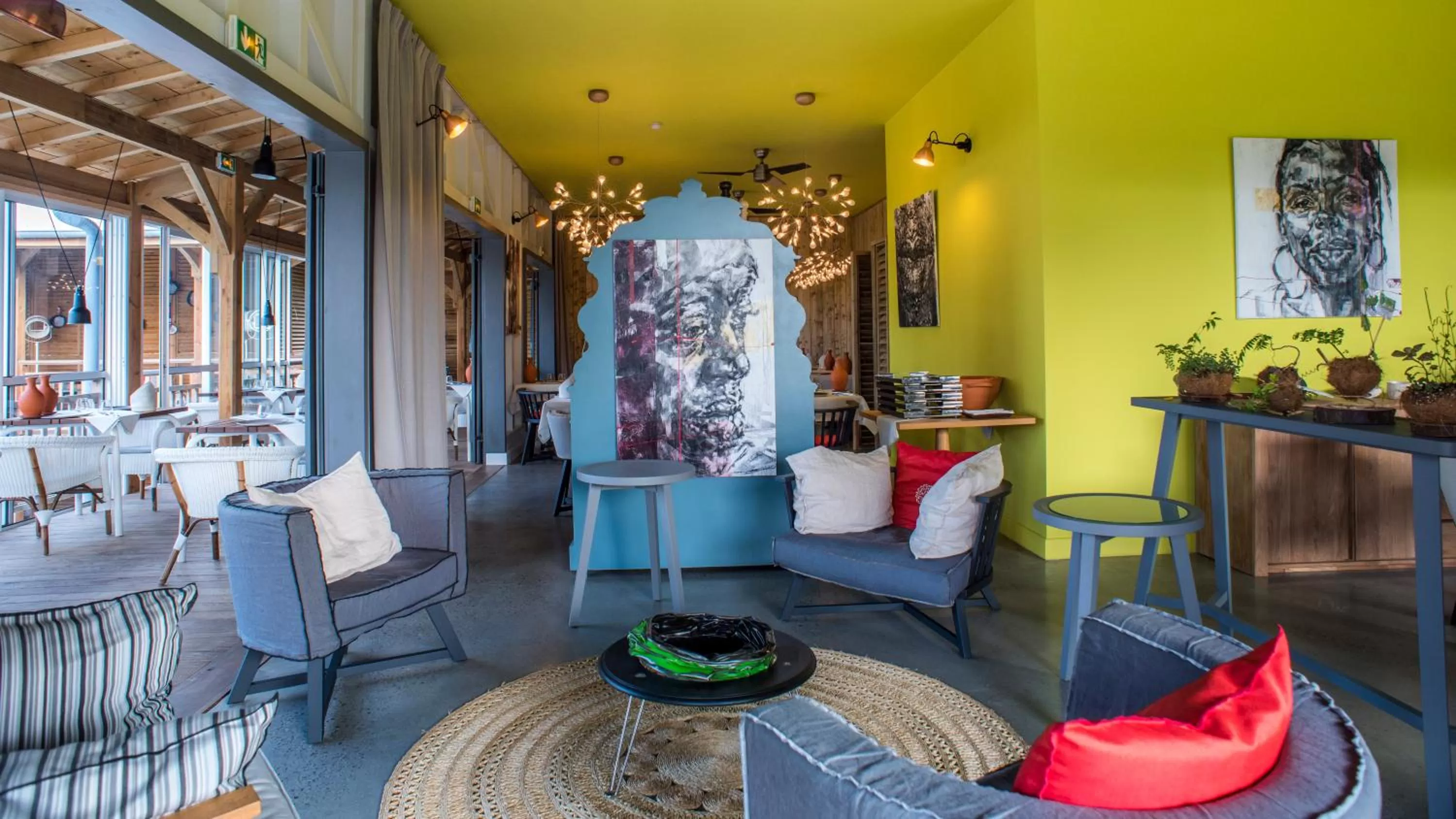 Restaurant/places to eat in French Coco