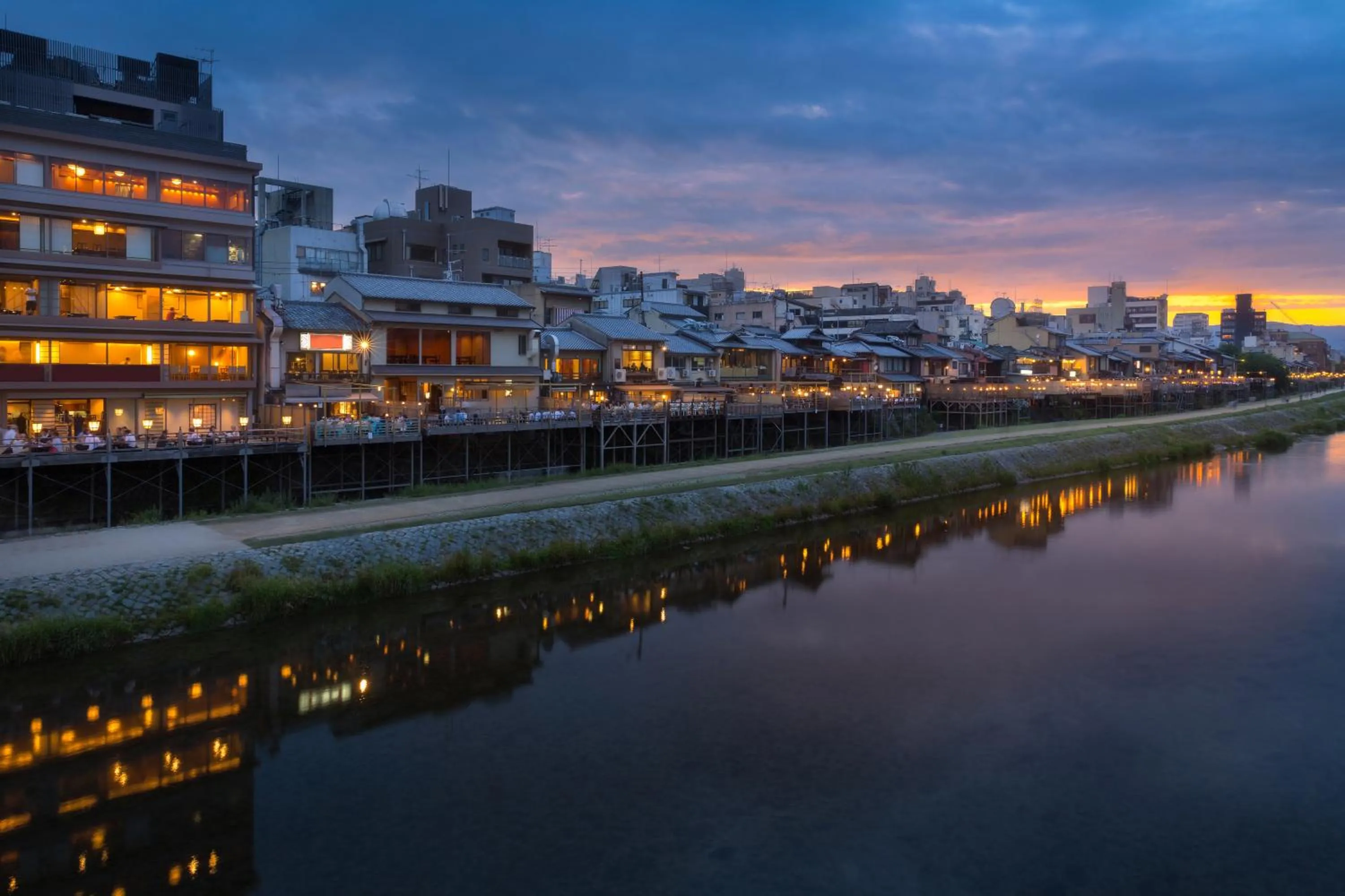 Nearby landmark in GOZAN HOTEL & SERVICED APARTMENT Higashiyama Sanjo