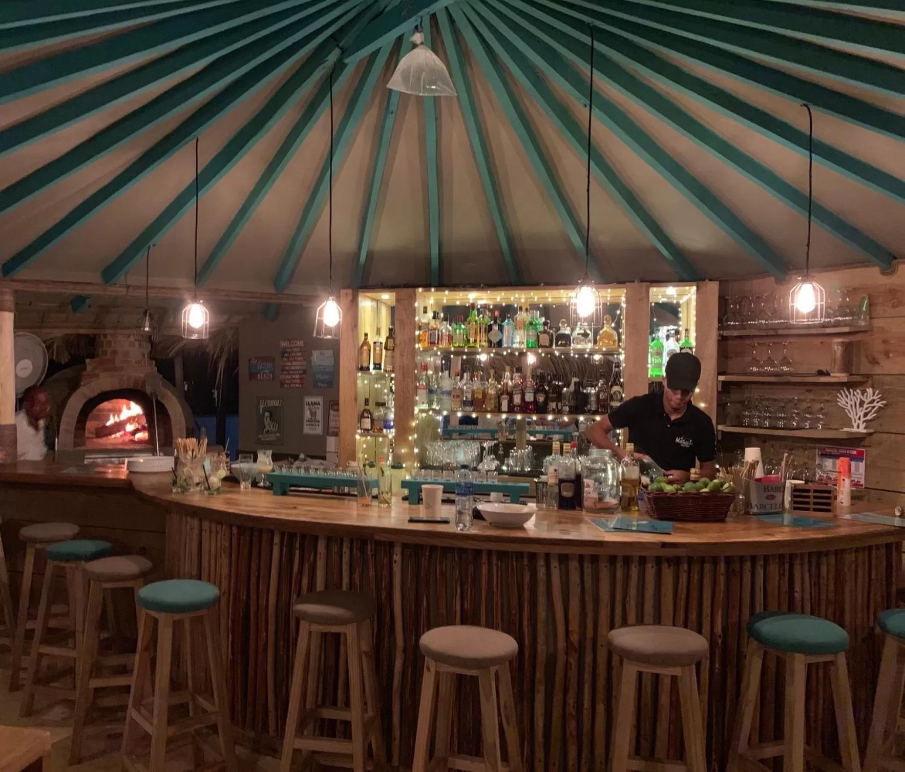 Alcoholic drinks, Lounge/Bar in El Mosquito Boutique Hotel Playa Bonita