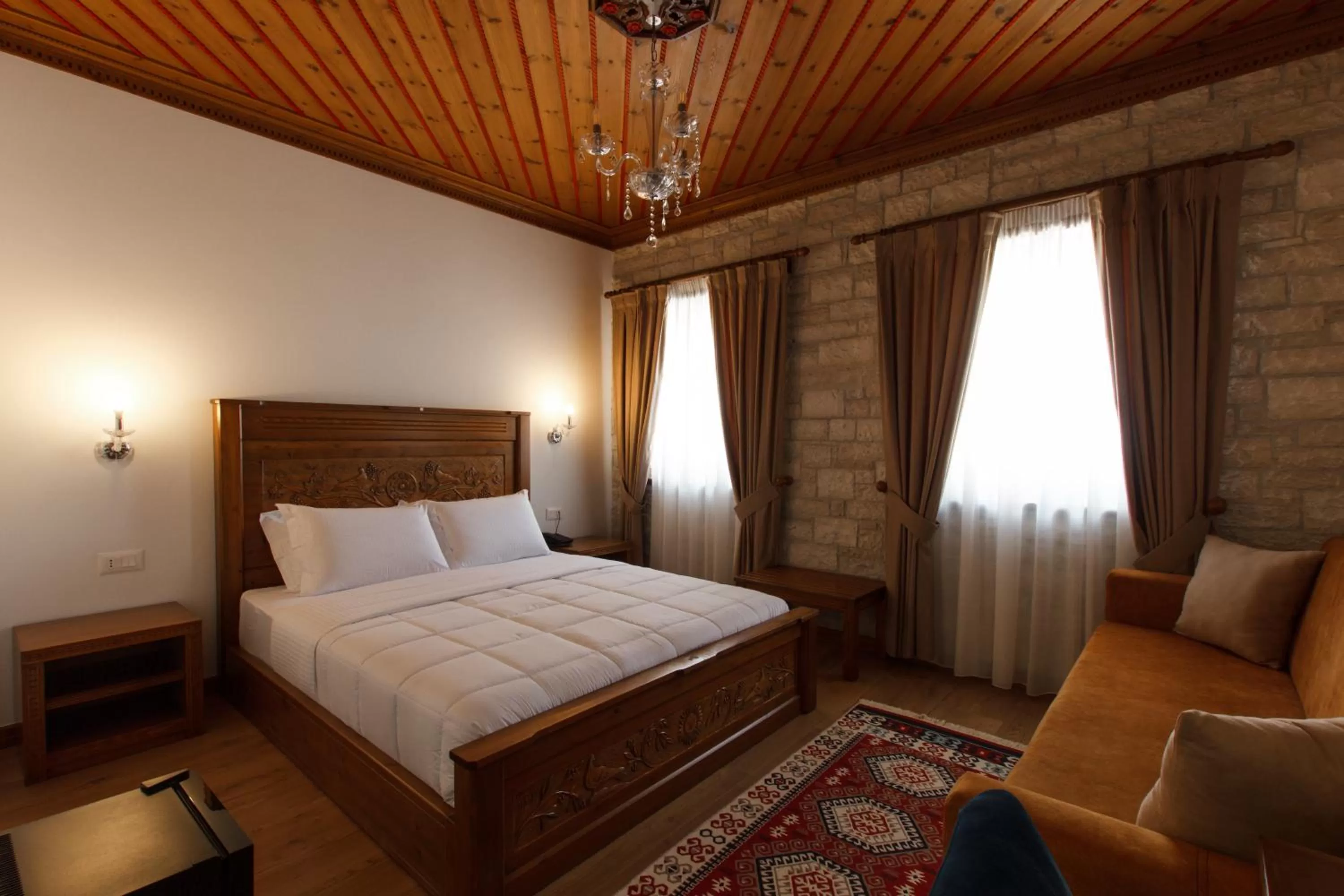 Bed in Rose Garden Hotel