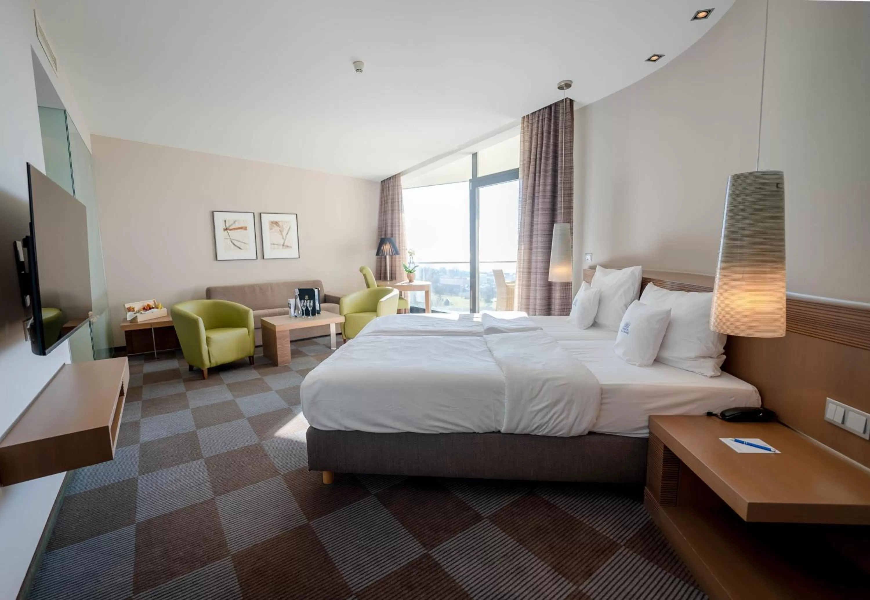 Bed in Parkhotel St.Leonhard