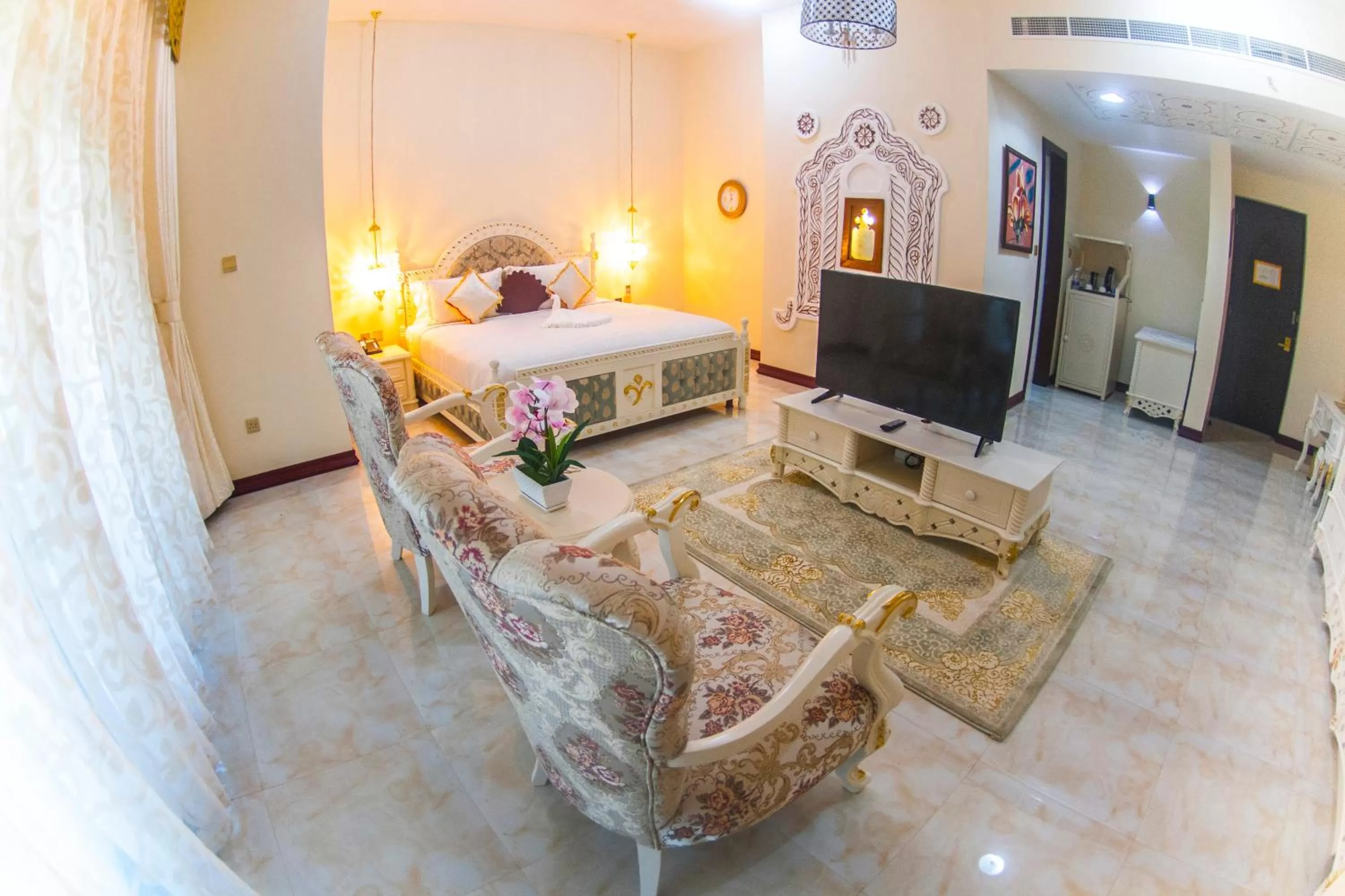 Bed in Madinat Al Bahr Business & Spa Hotel