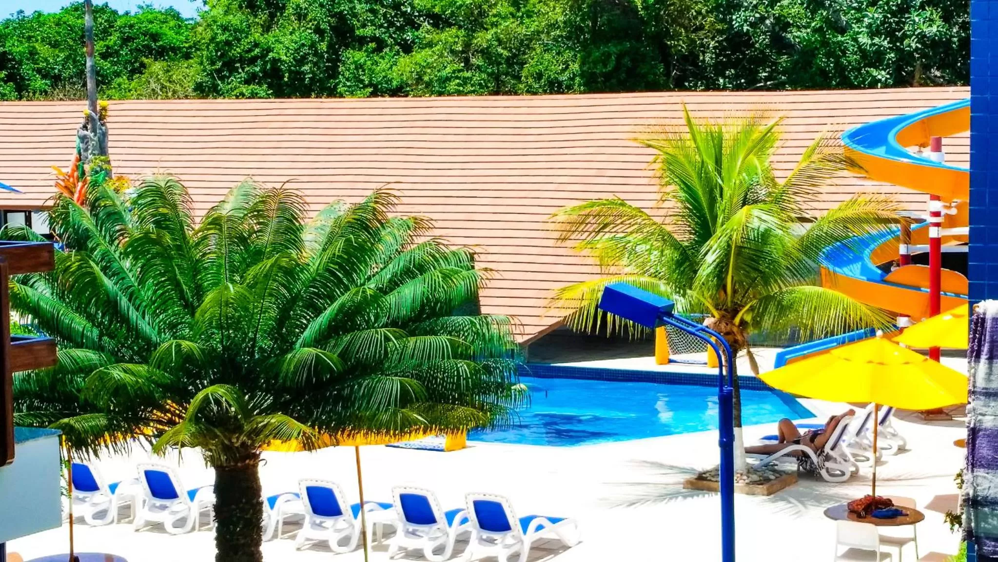 Swimming pool in Brisa da Praia Park Hotel