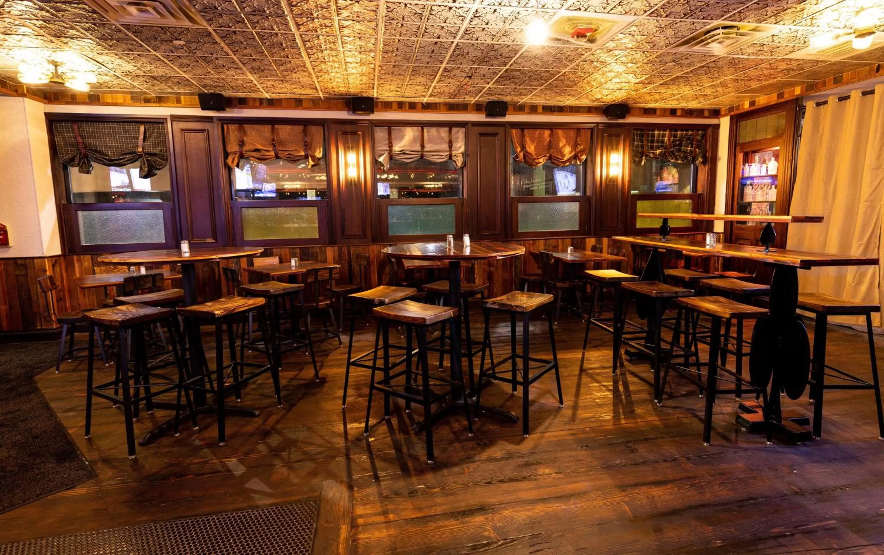 Restaurant/places to eat in Holiday Inn St. Paul Downtown by IHG