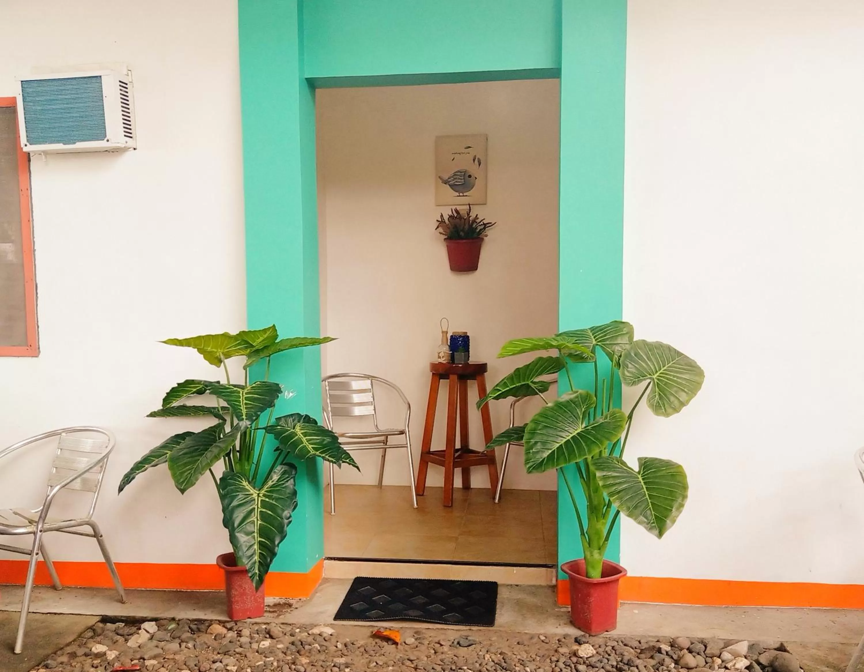 SmallFry's Beach Resort