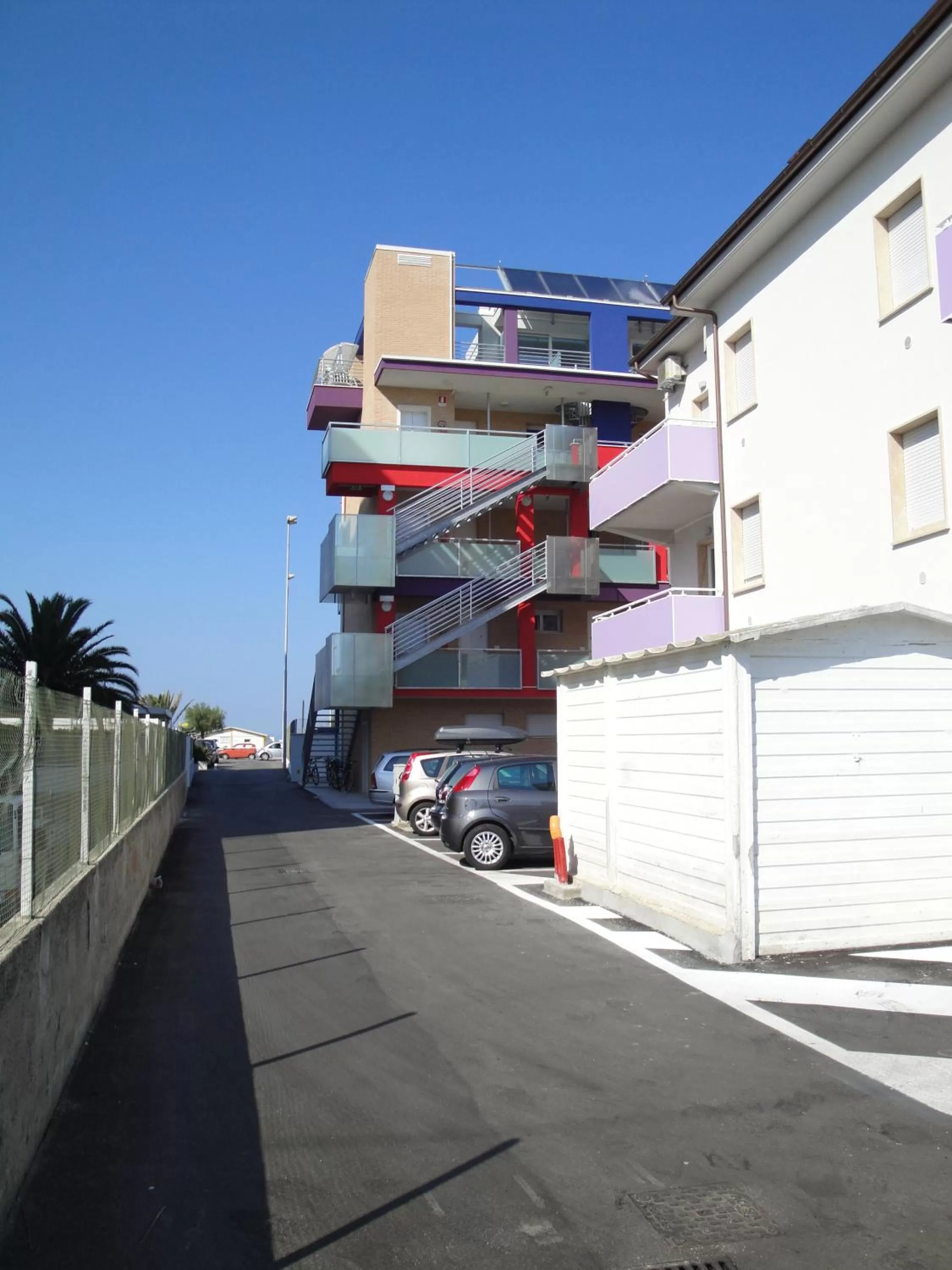 Property building in Residence La Nave