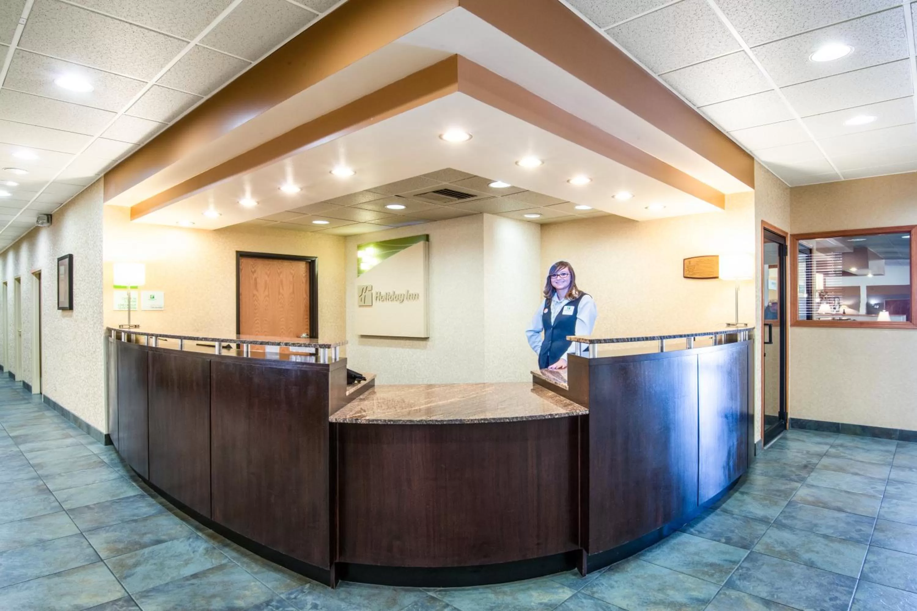 Property building in Holiday Inn Riverton-Convention Center by IHG