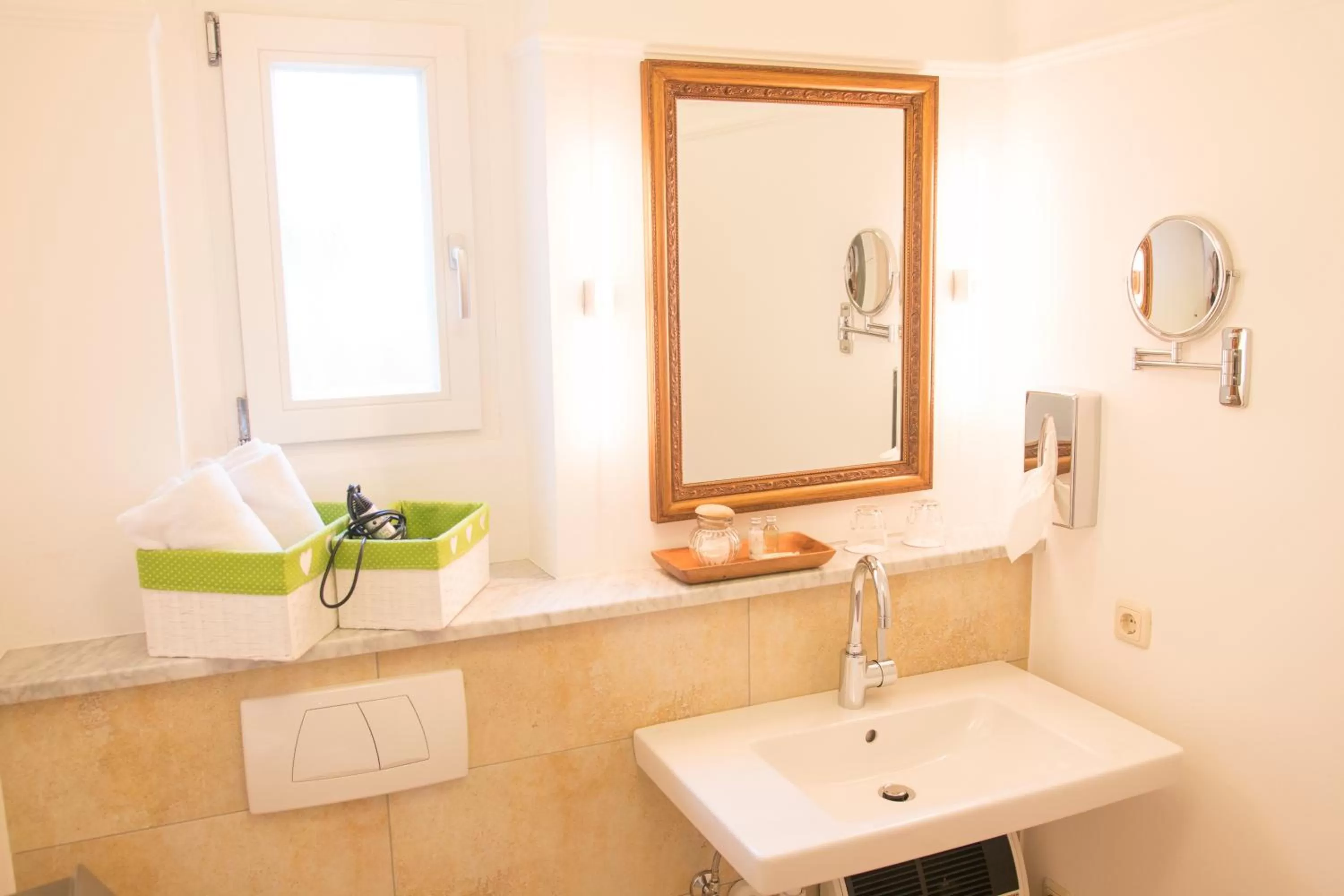 Toilet, Bathroom in Romantik Hotel Hirschen