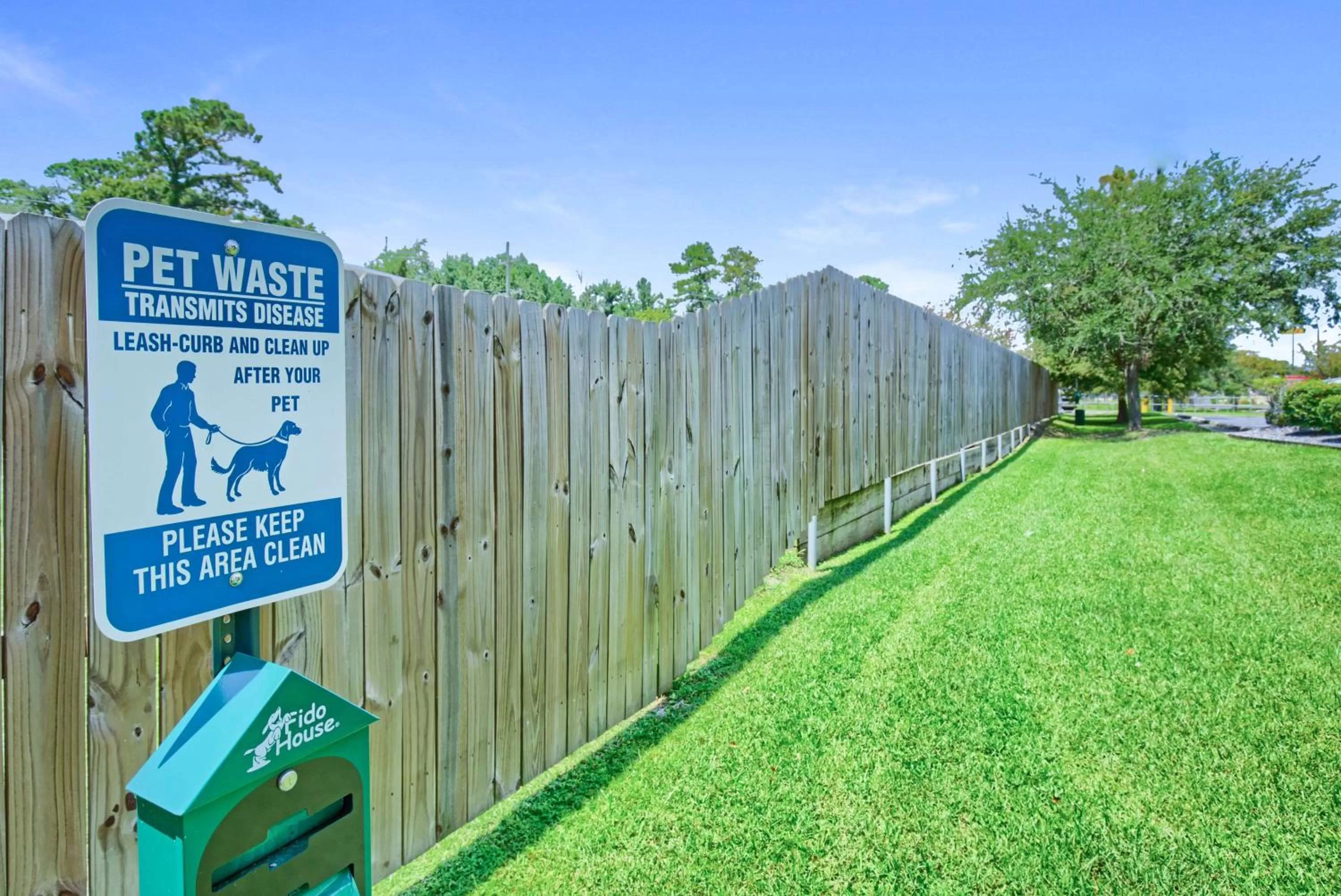Property building in Hampton Inn Slidell