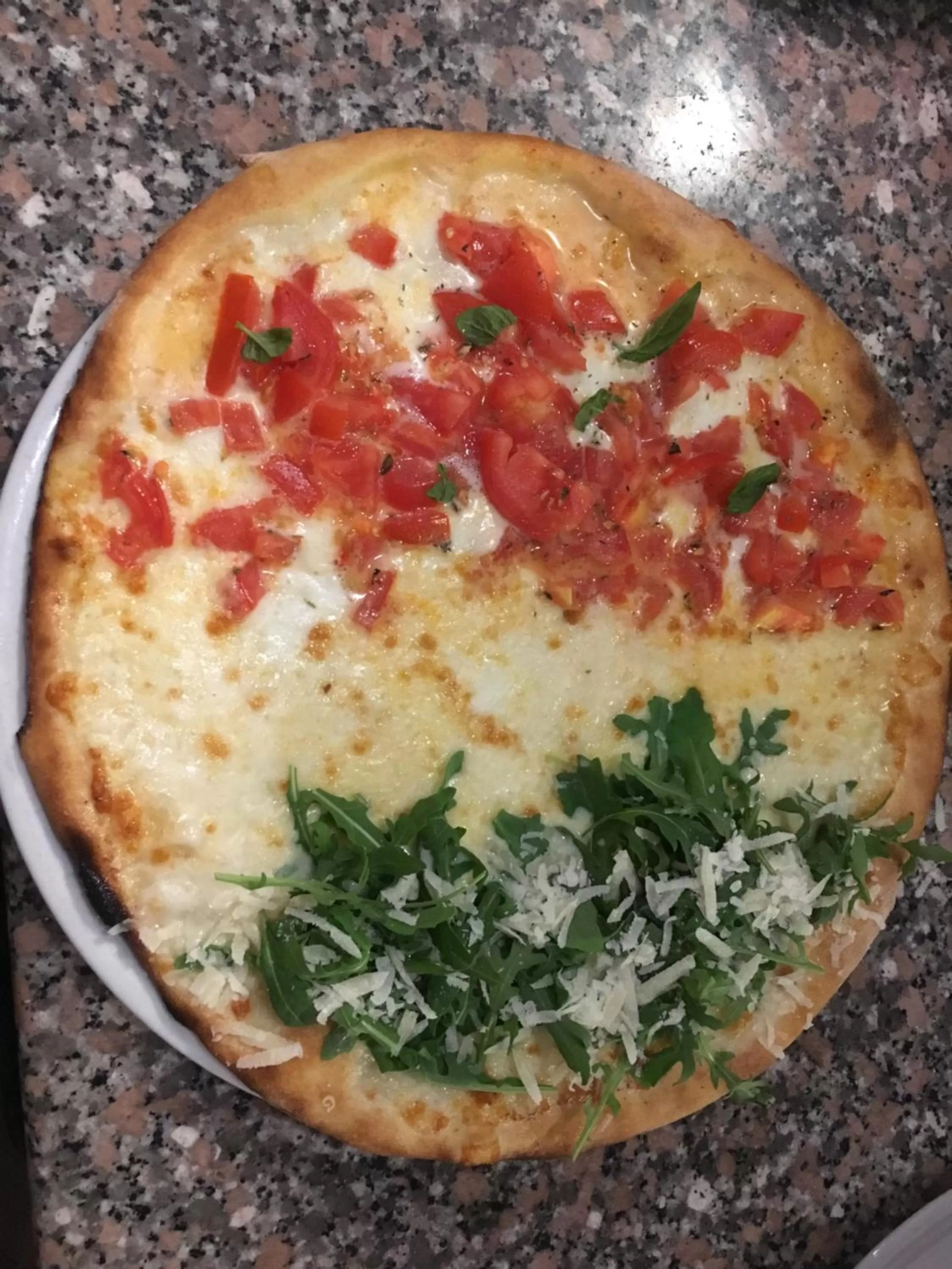 Restaurant/places to eat, Food in Hotel Monumento