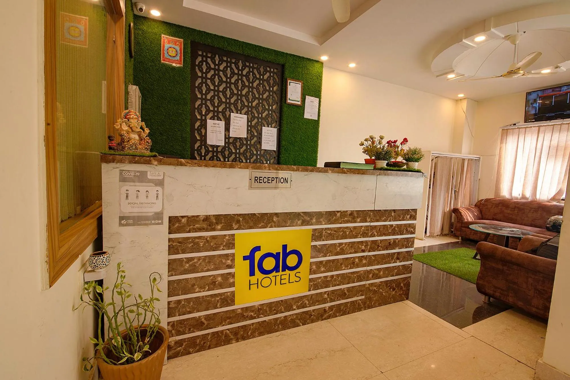 Lobby or reception in FabHotel As Residency