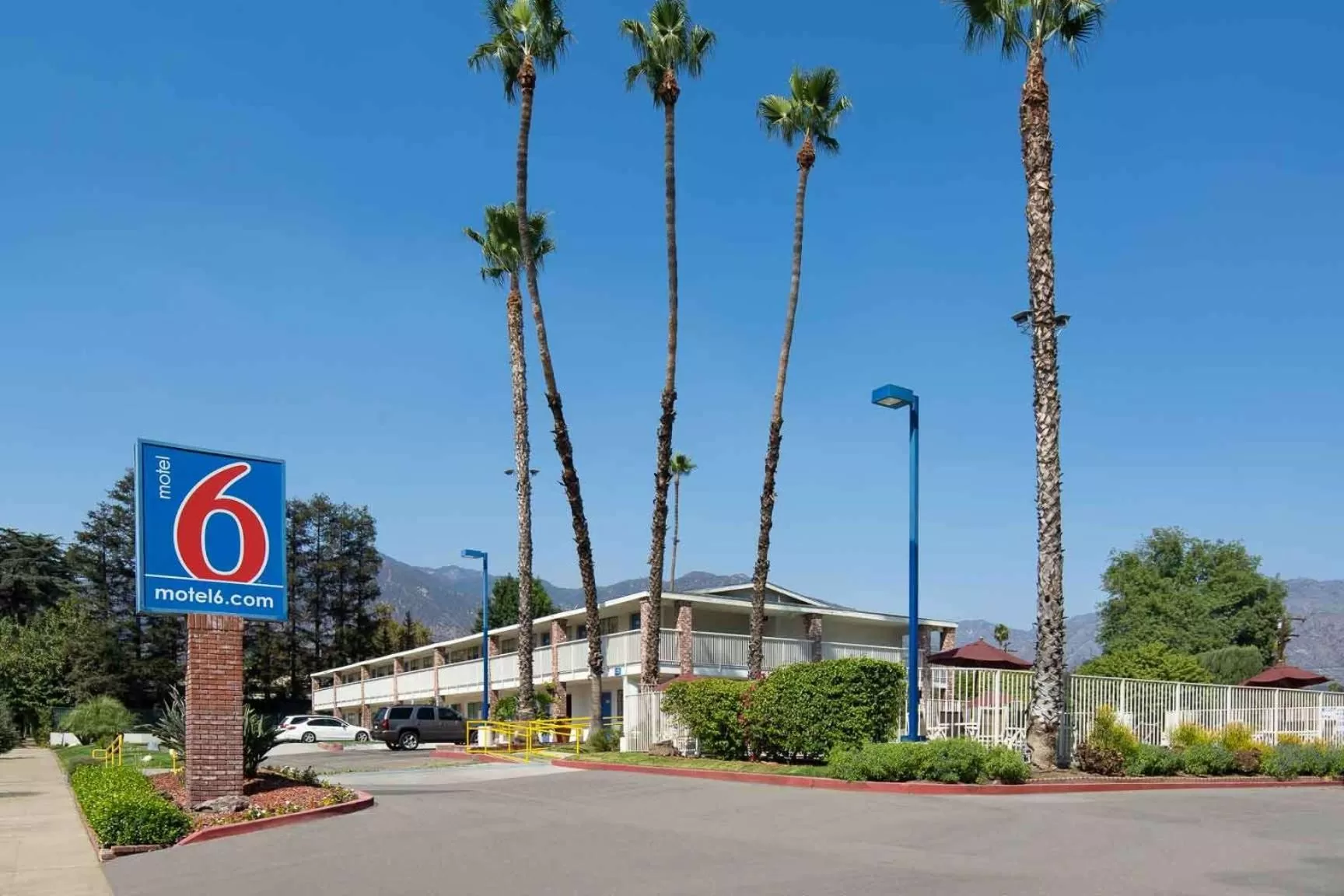 Property building in Motel 6-Arcadia, CA - Los Angeles - Pasadena Area
