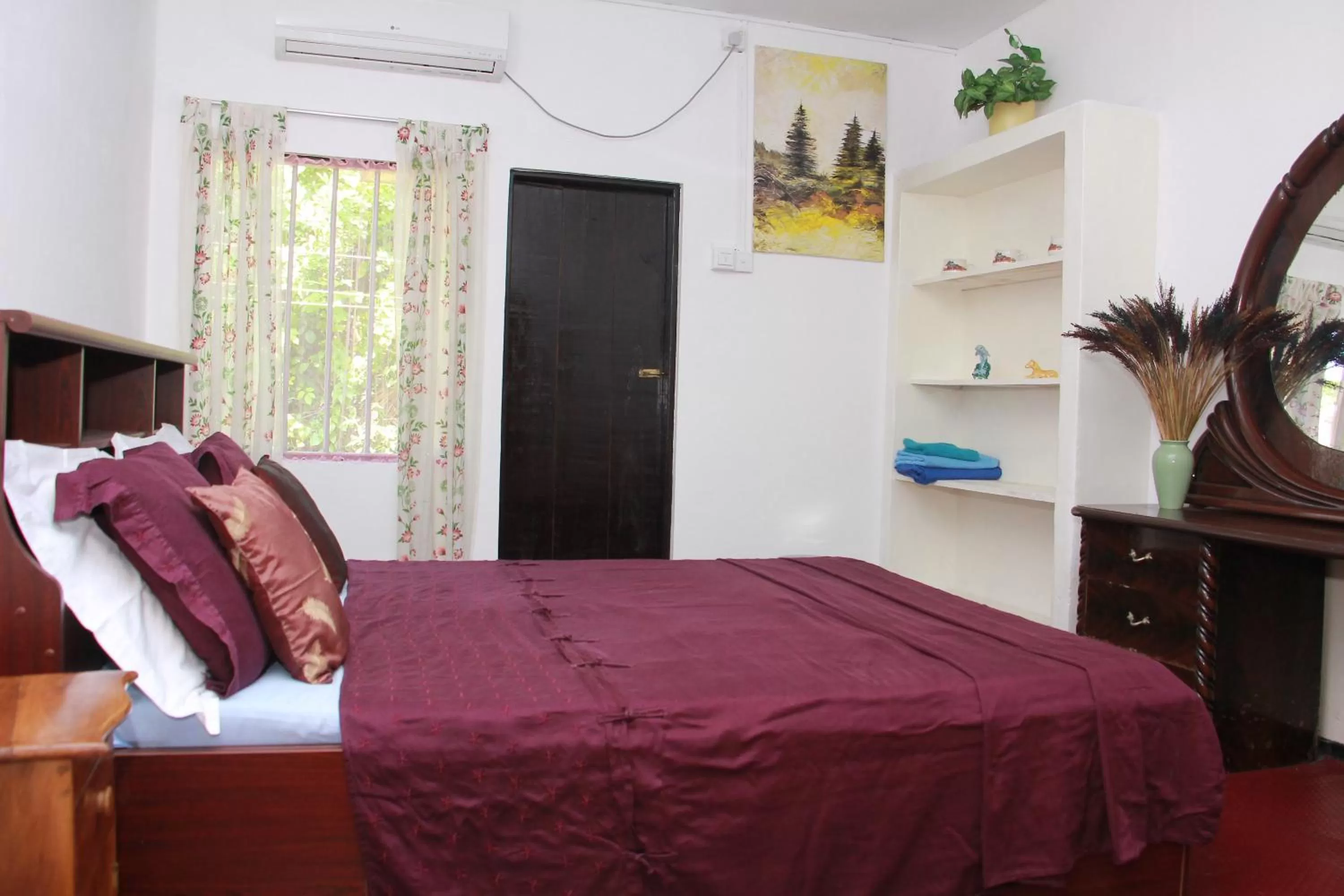 Bed in Jumera Villa Mirissa