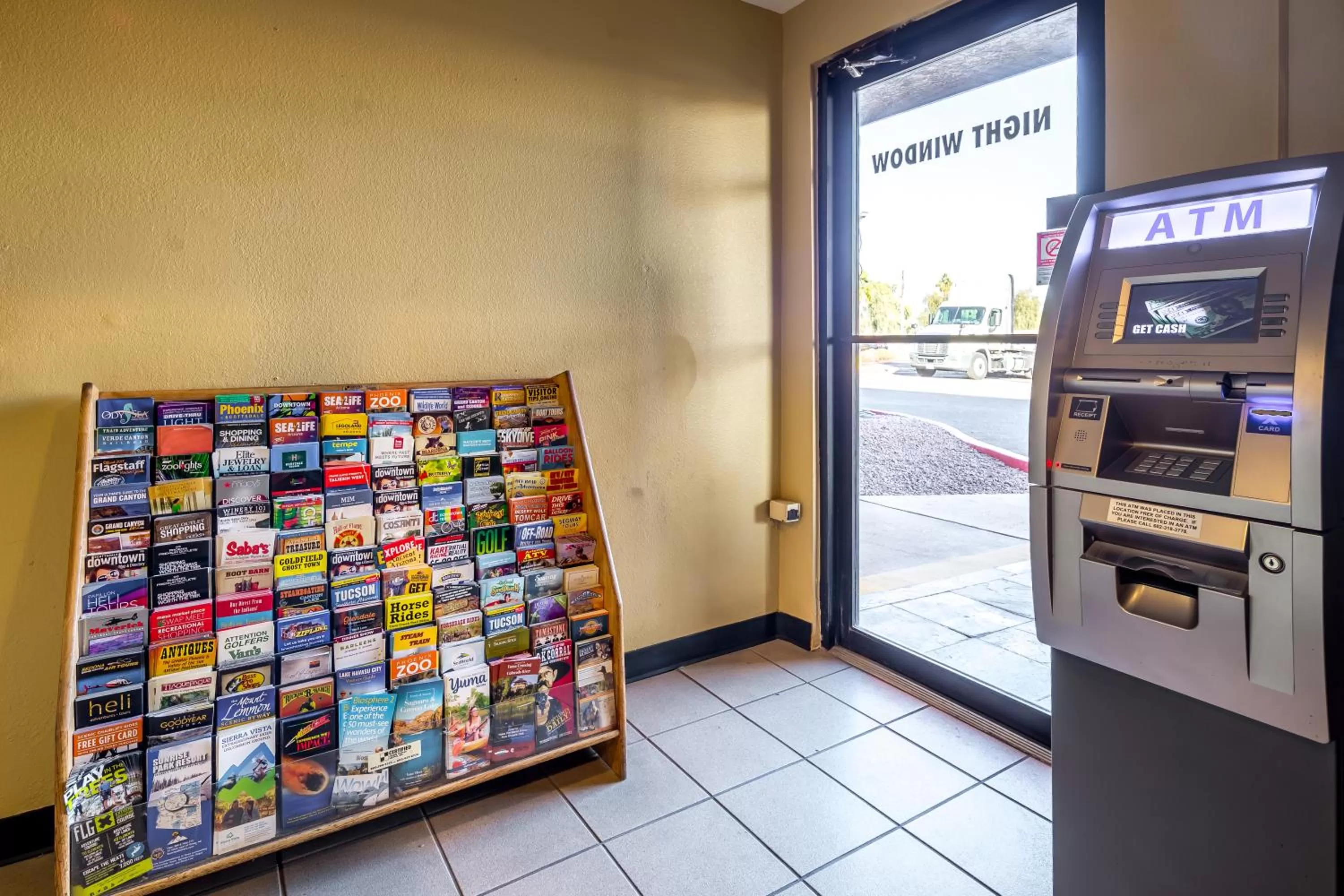 Lobby or reception in Travelers Inn - Phoenix