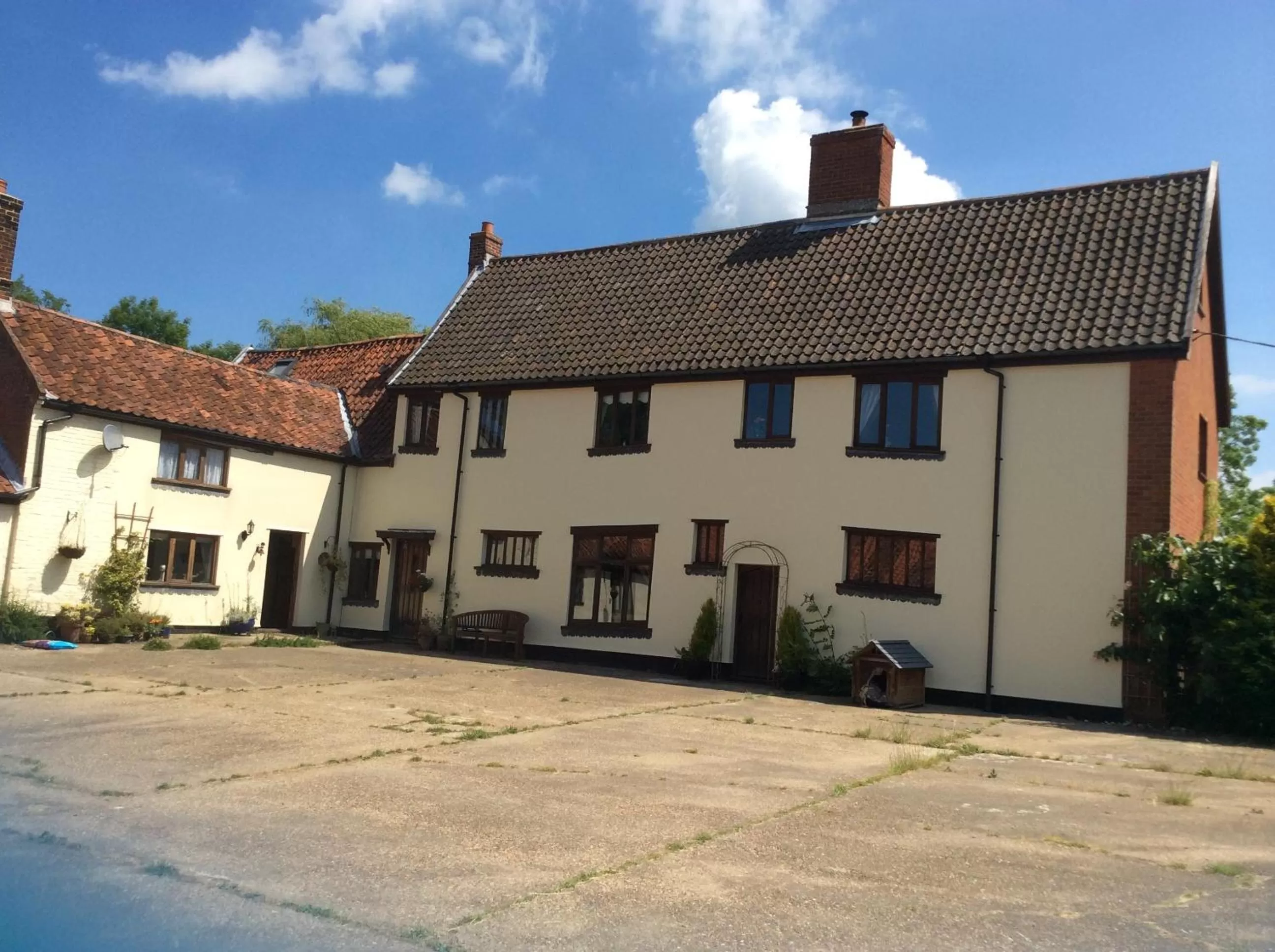 Property building in Valley Farmhouse, Westhall