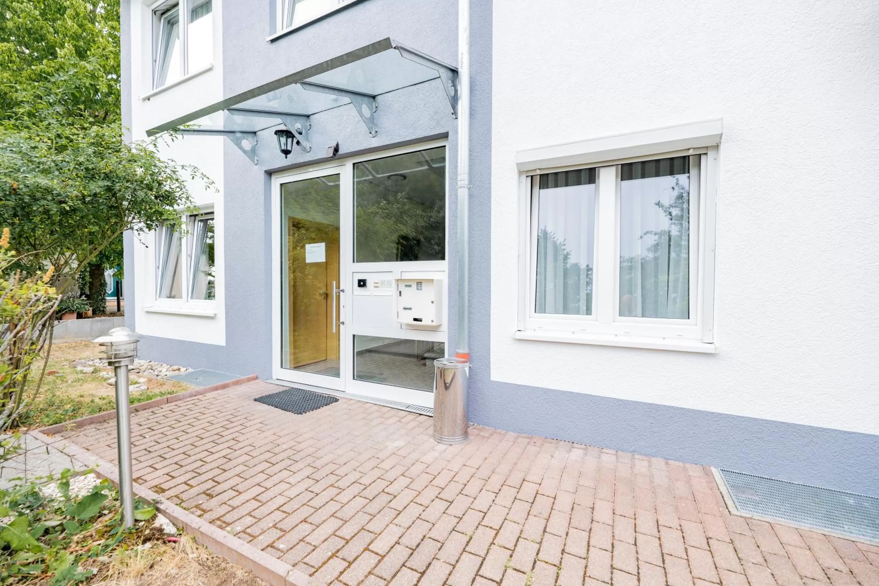 Facade/entrance in My Airport Hotel STUTTGART-AIRPORT-MESSE