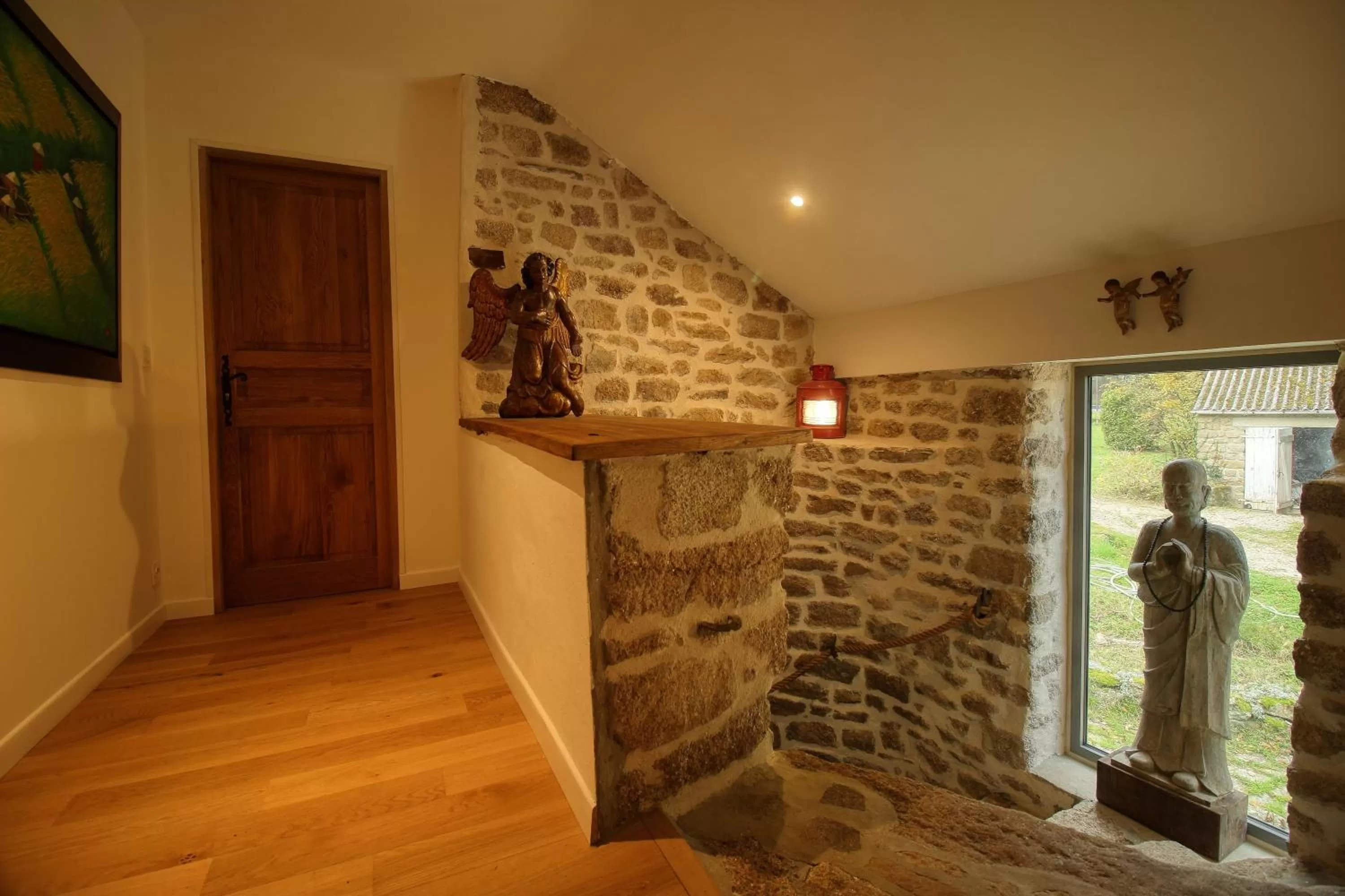 Lobby or reception in KERBELEG, ferme-manoir du XVè siècle, chambres grand confort