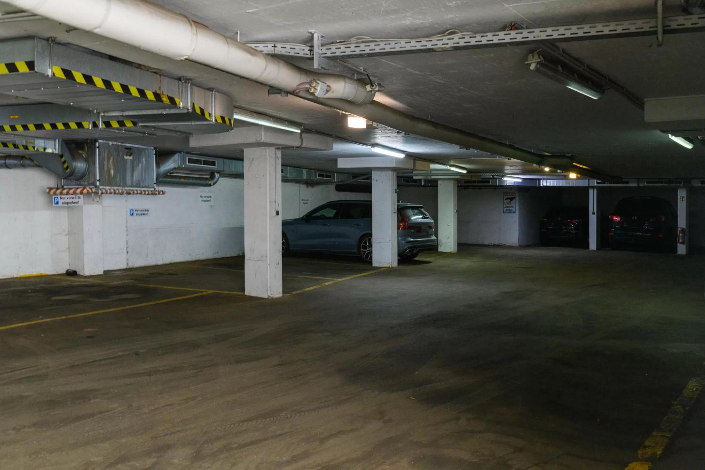 Parking in Hotel am Schloß Köpenick by Golden Tulip