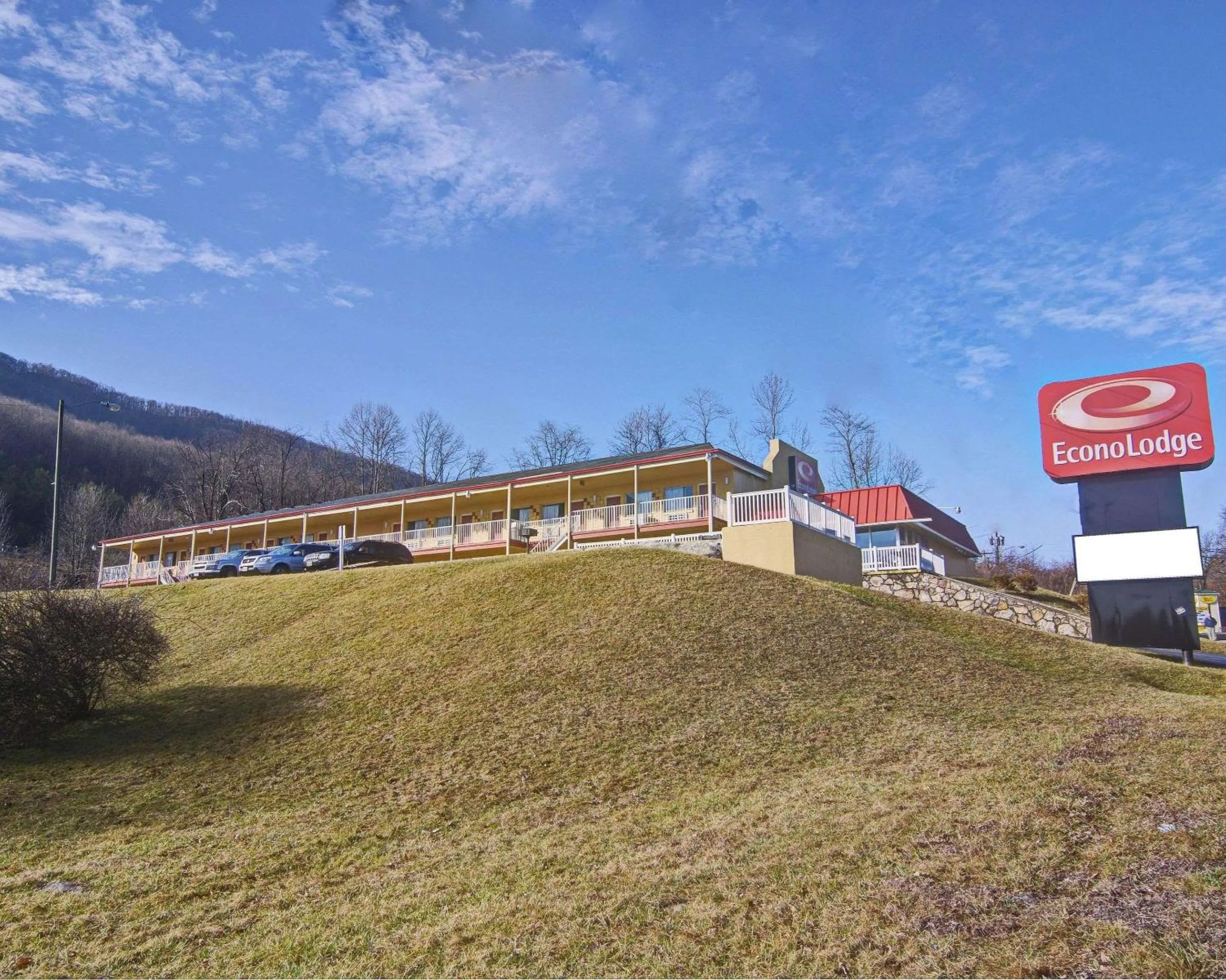 Property building in Econo Lodge Near Bluefield College