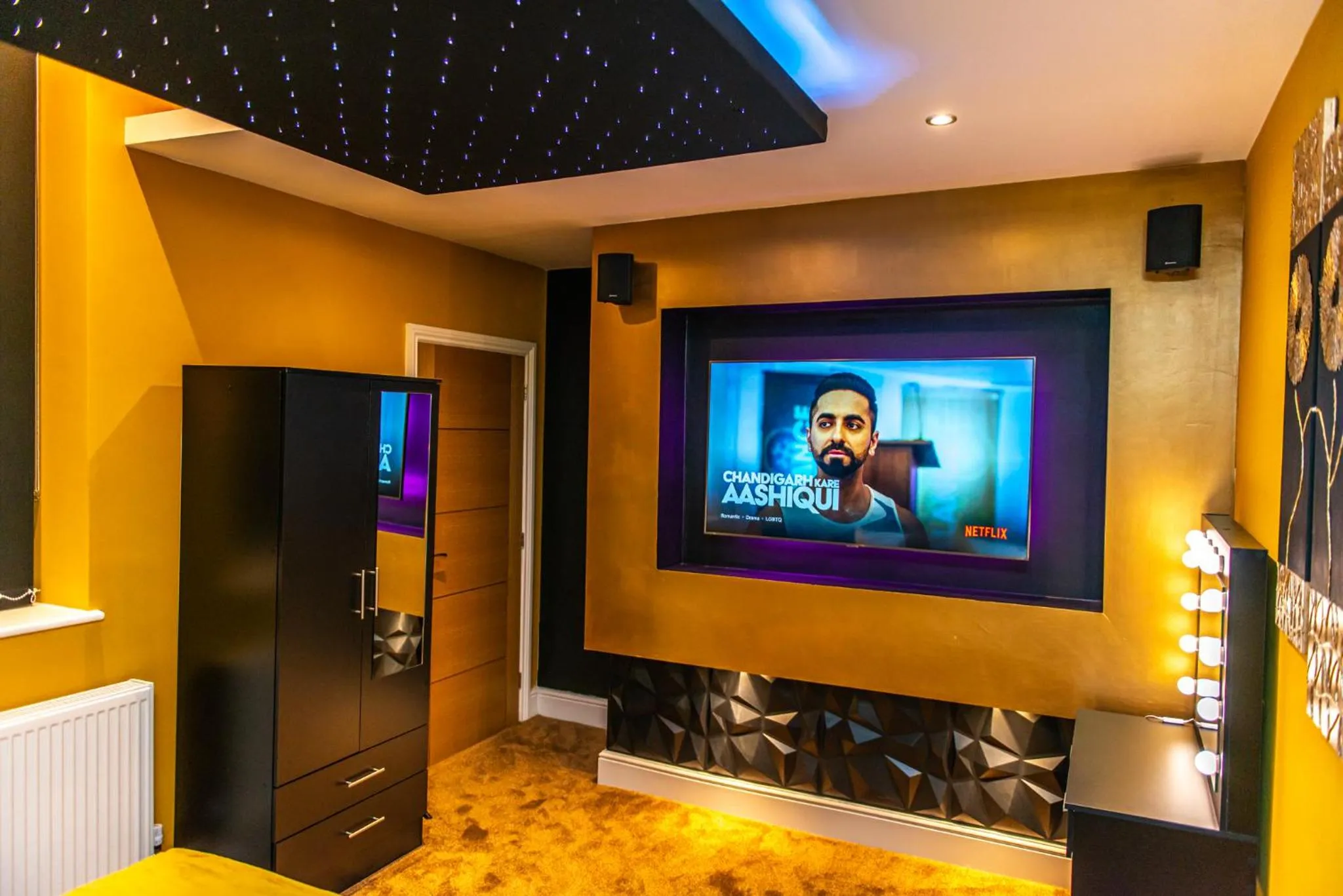 Bedroom in Optimal Apartments