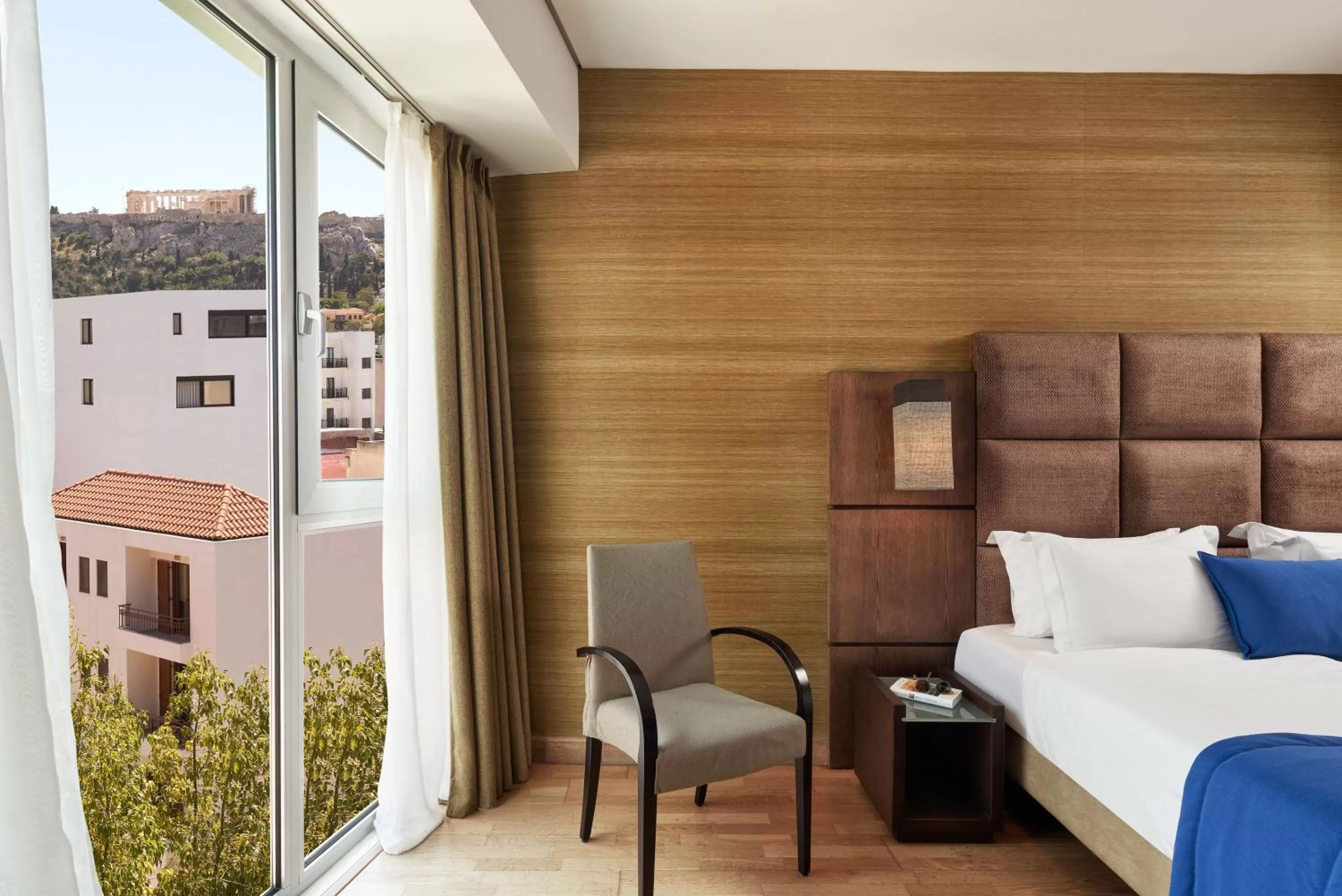 Landmark view, Bed in Arion Athens Hotel