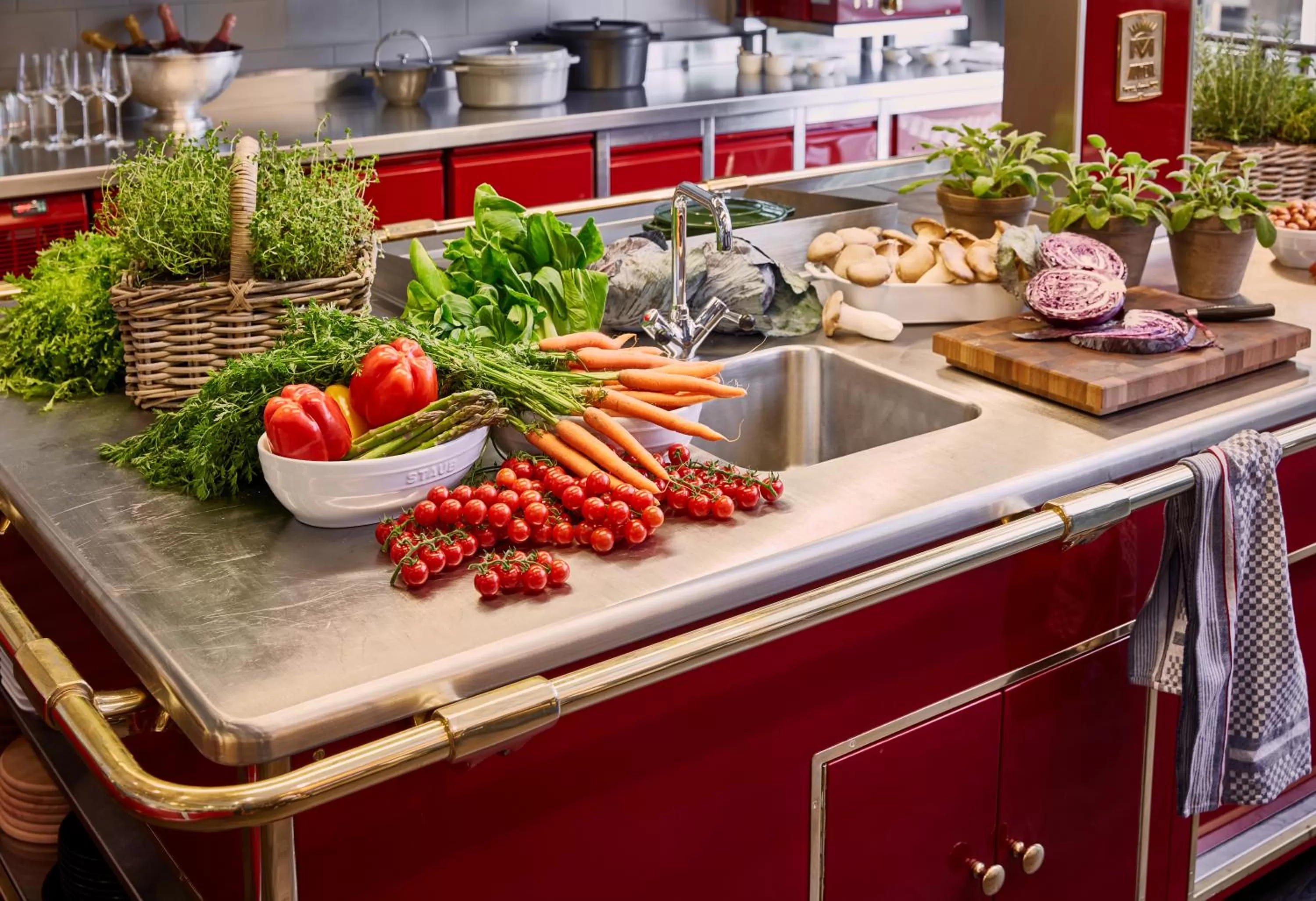 Food and drinks in Breidenbacher Hof, Best Hotel of the Year 2026 - Die 101 Besten