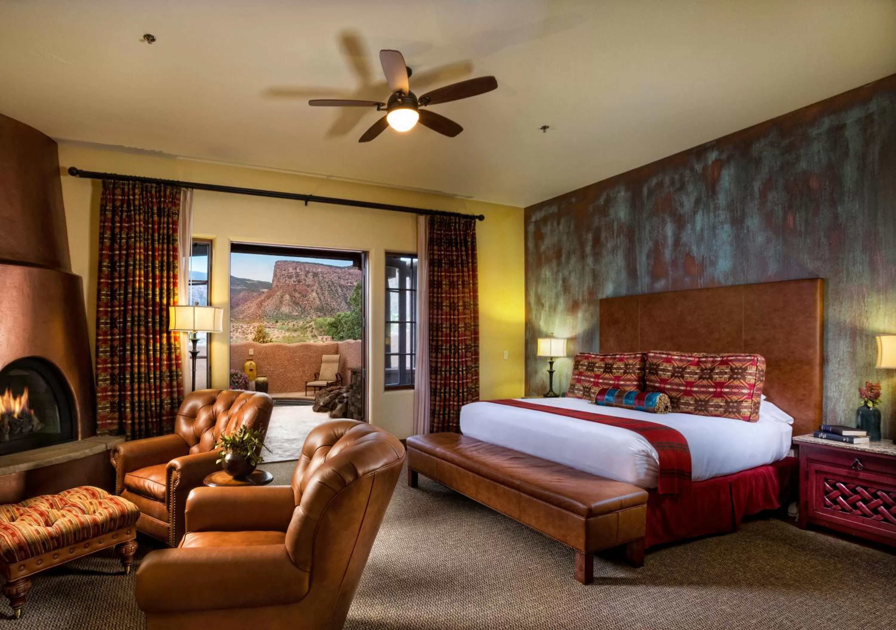 Bed in Gateway Canyons Resort, a Noble House Resort