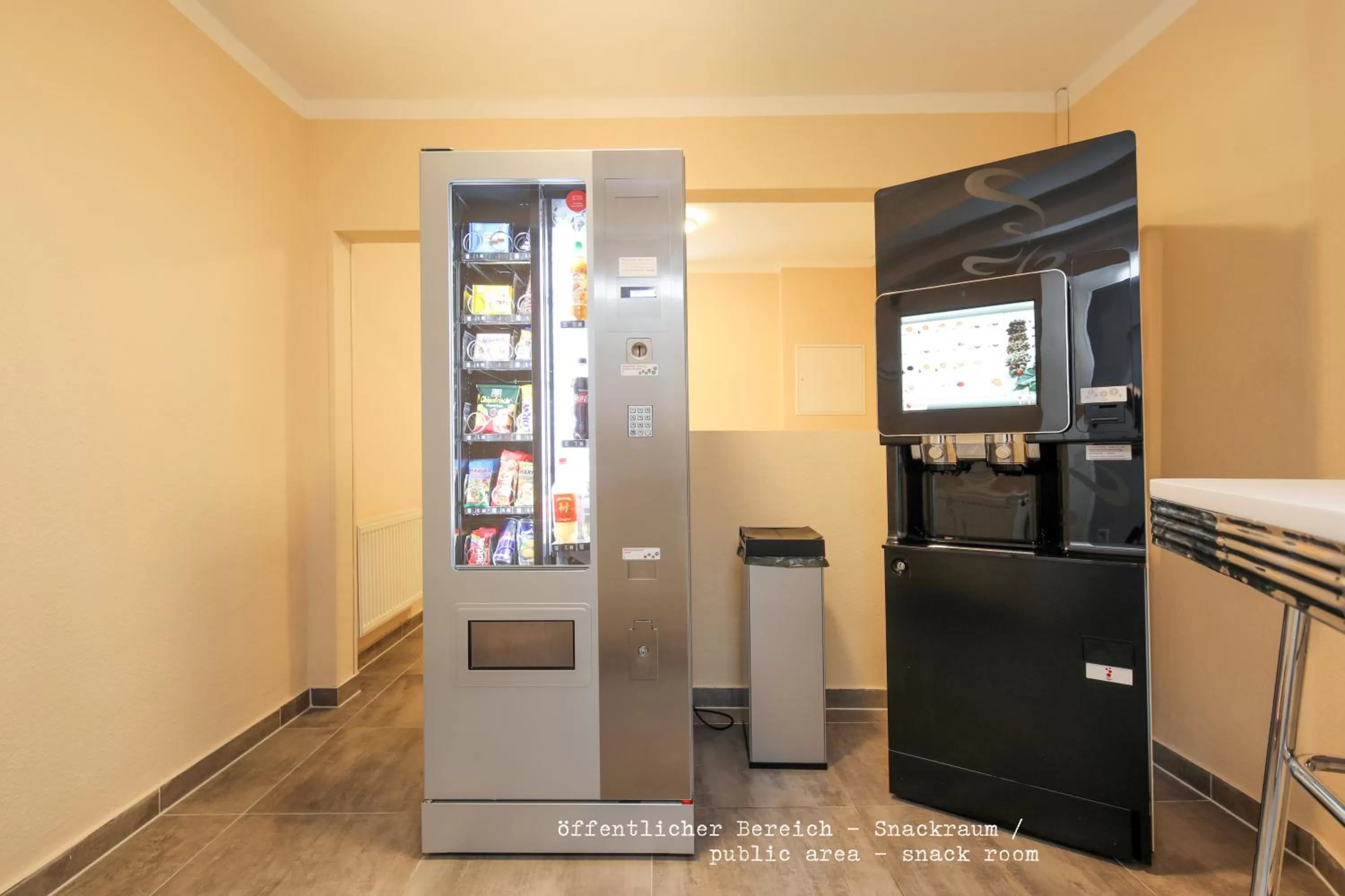 Coffee/tea facilities in Amaroo - Gästehaus "Charlotte"