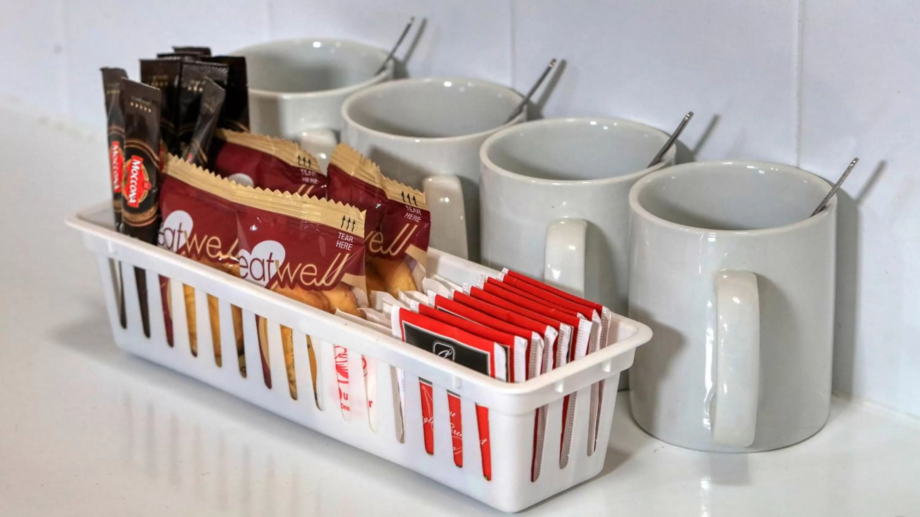 Coffee/tea facilities in Country Gardens Motor Inn