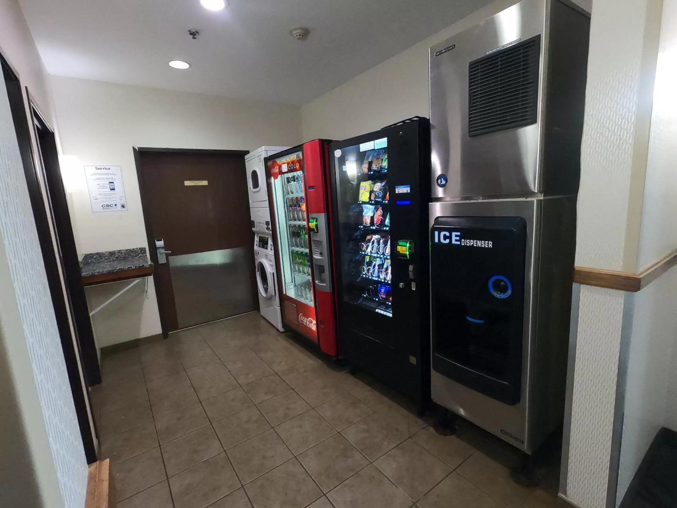 laundry in HomeTowne Studios & Suites by Red Roof Washington