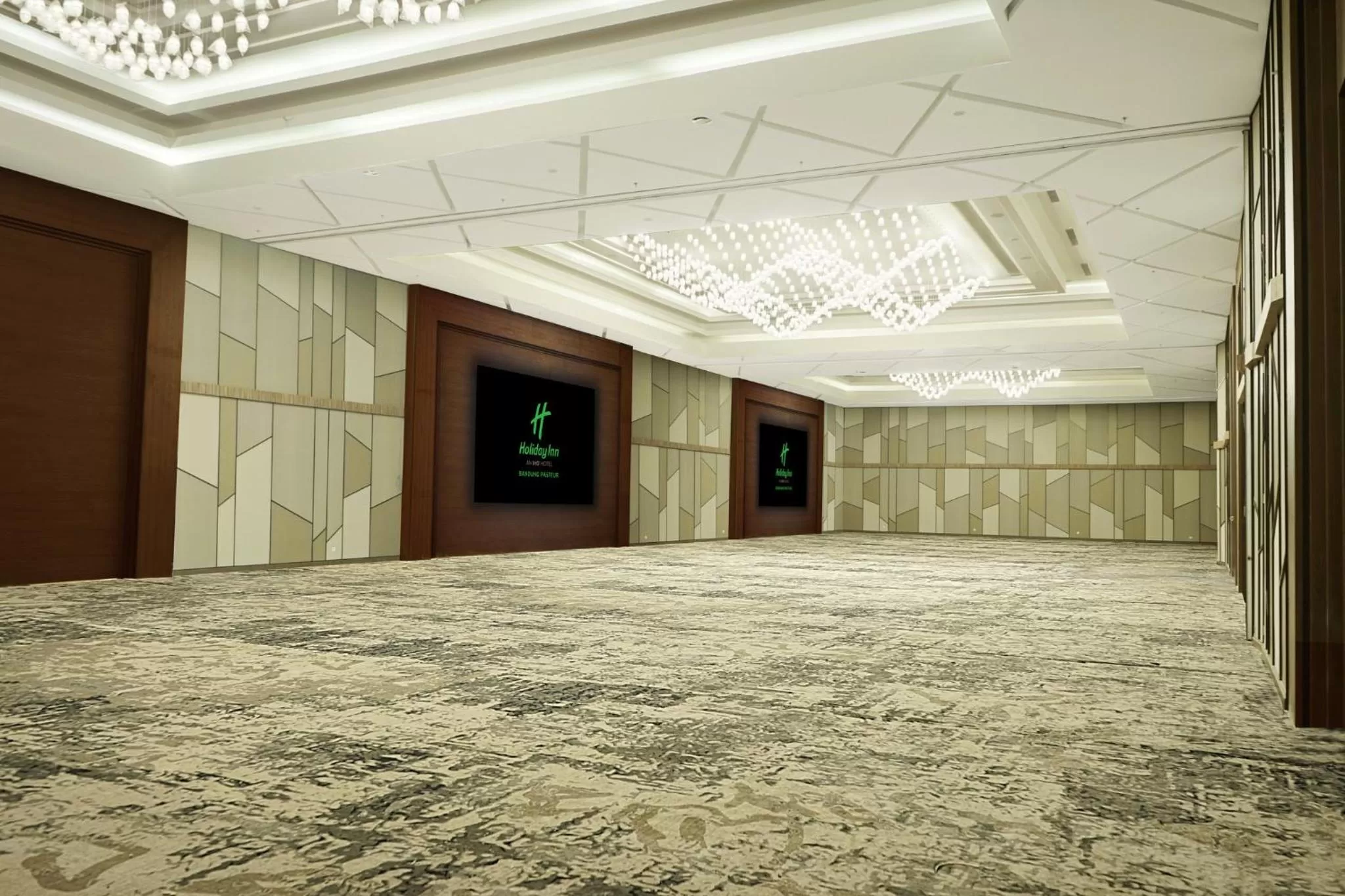 Banquet/Function facilities in Holiday Inn Bandung Pasteur by IHG