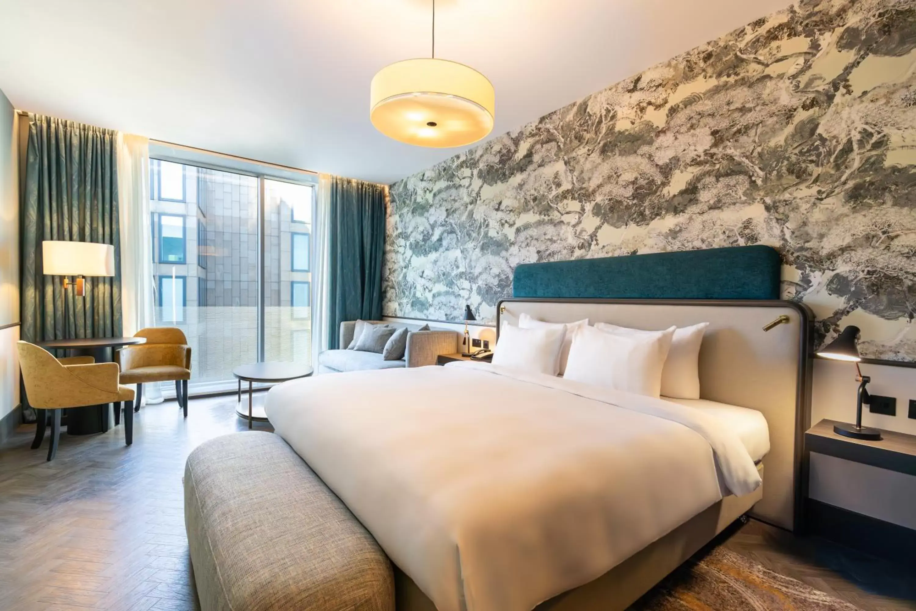 Junior Suite in Radisson Blu Hotel, Glasgow Junior Suite in Radisson Blu Hotel, Glasgow