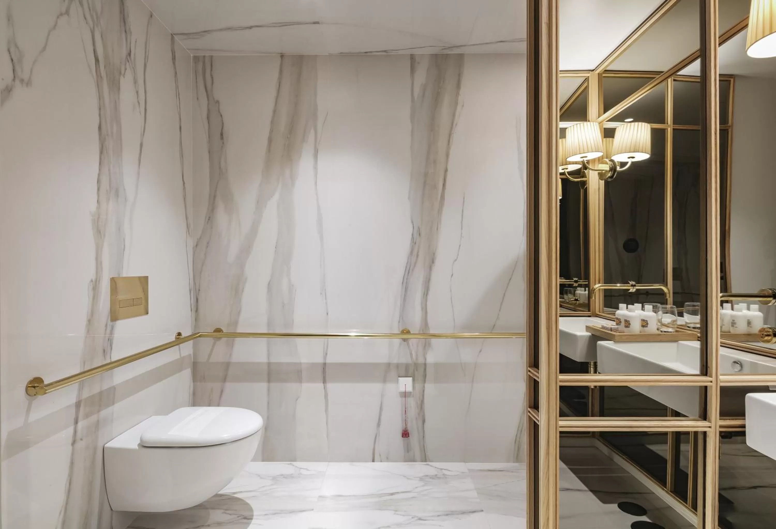 Bathroom in Casa da Companhia Hotel & Spa, Vignette Collection by IHG