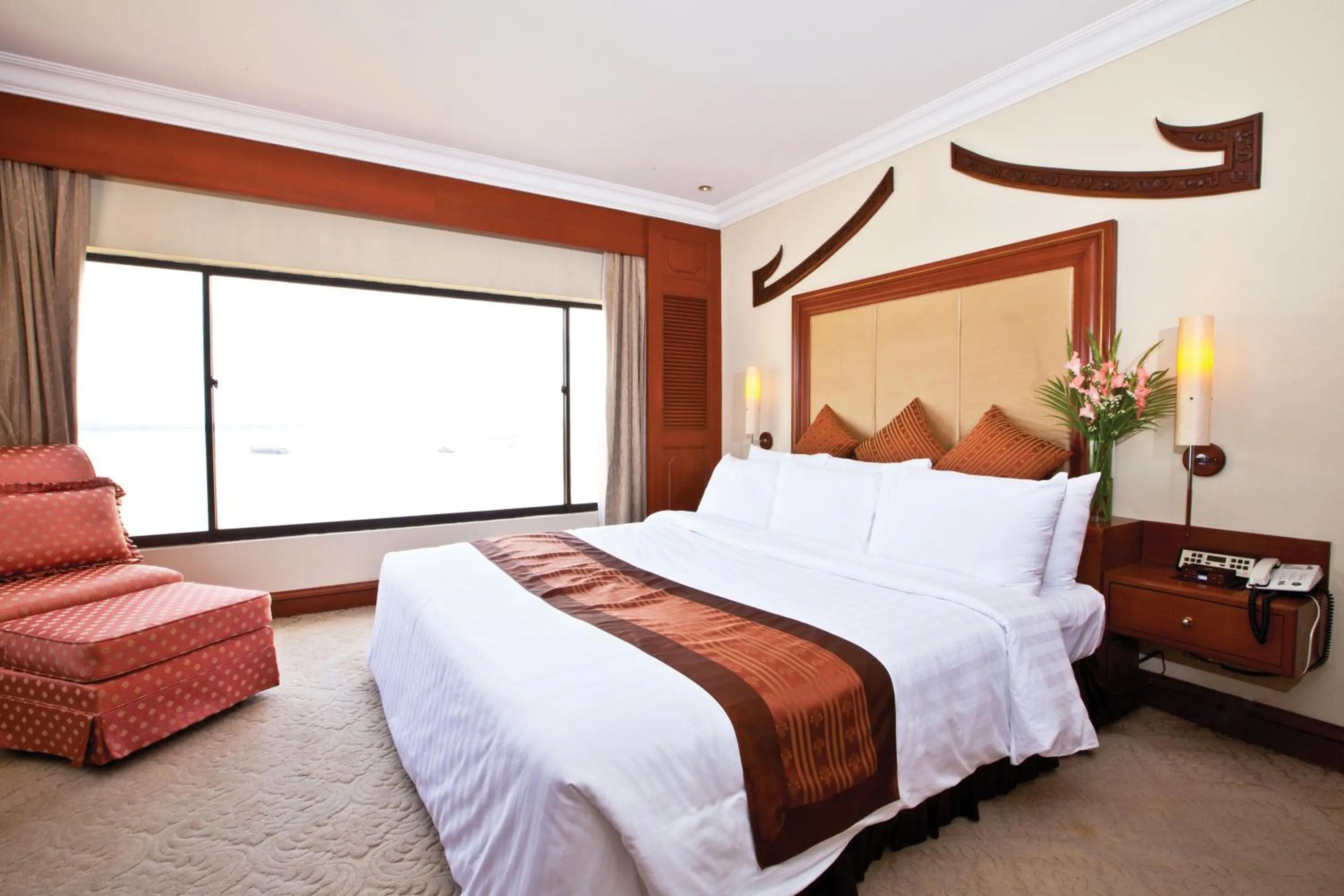 Bed in Hotel Cambodiana