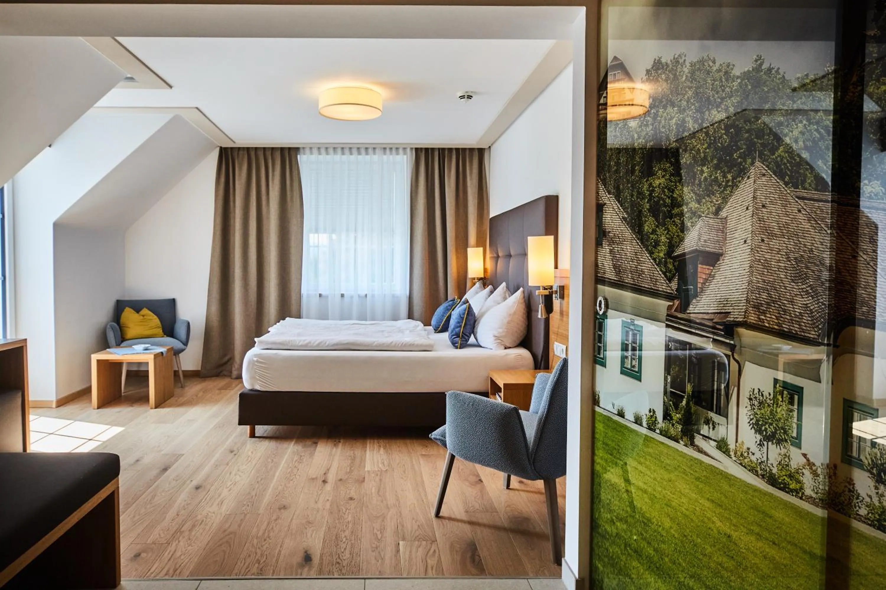 Photo of the whole room, Bed in Hotel Donauhof