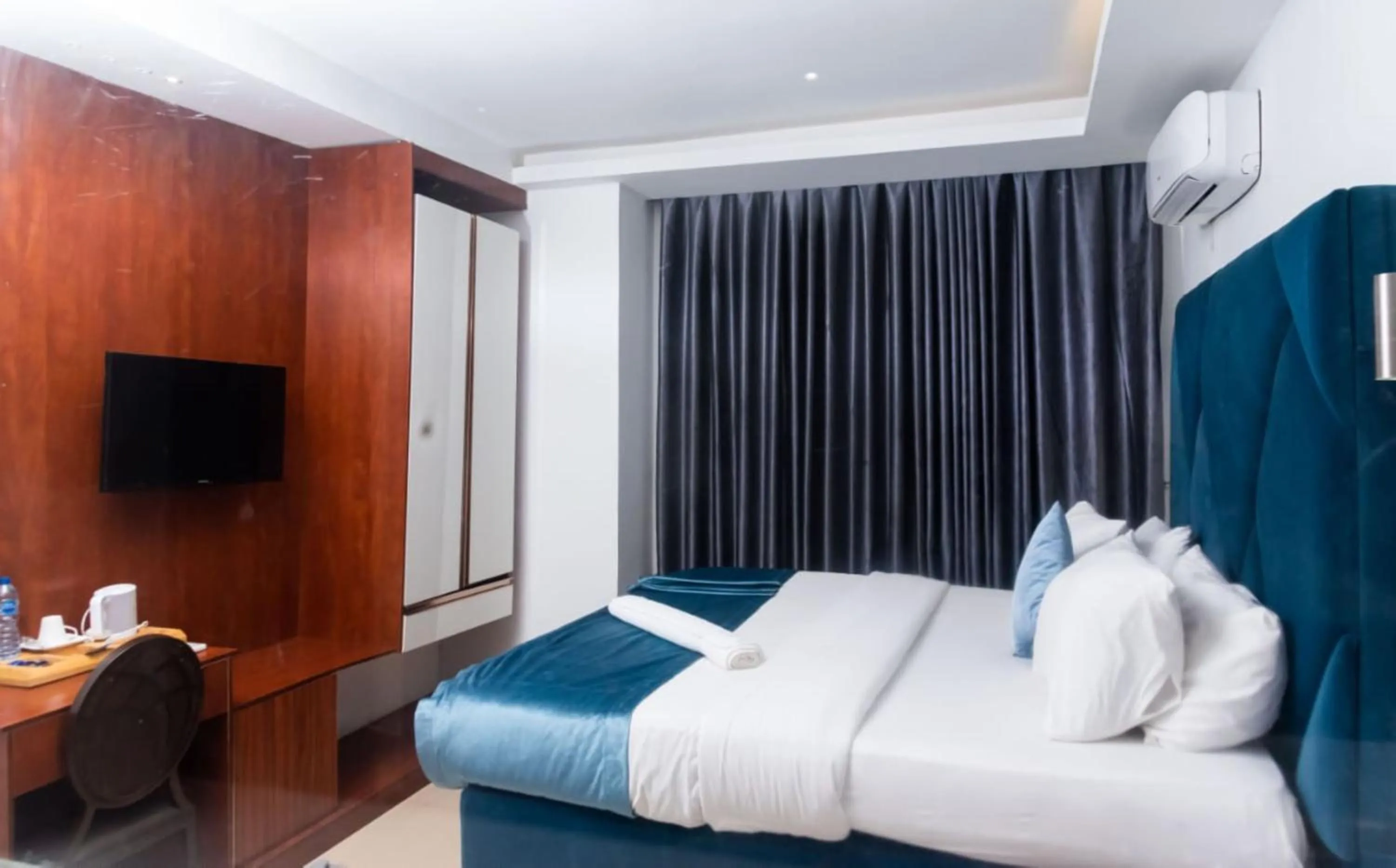 Bedroom, Bed in The Grosvenor Suites Gwarinpa Abuja