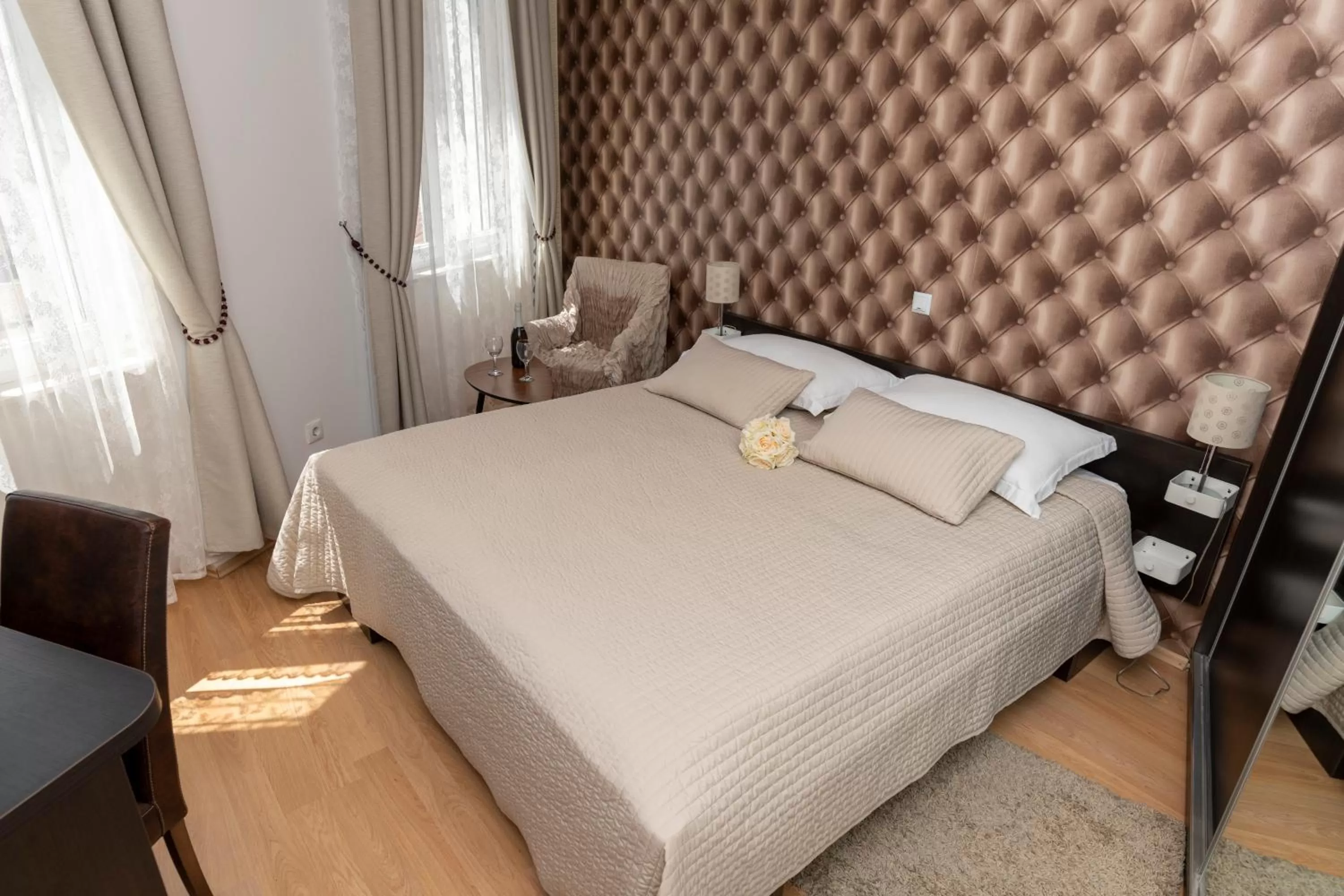 Bedroom, Bed in Deluxe Collection Hotel Kastel