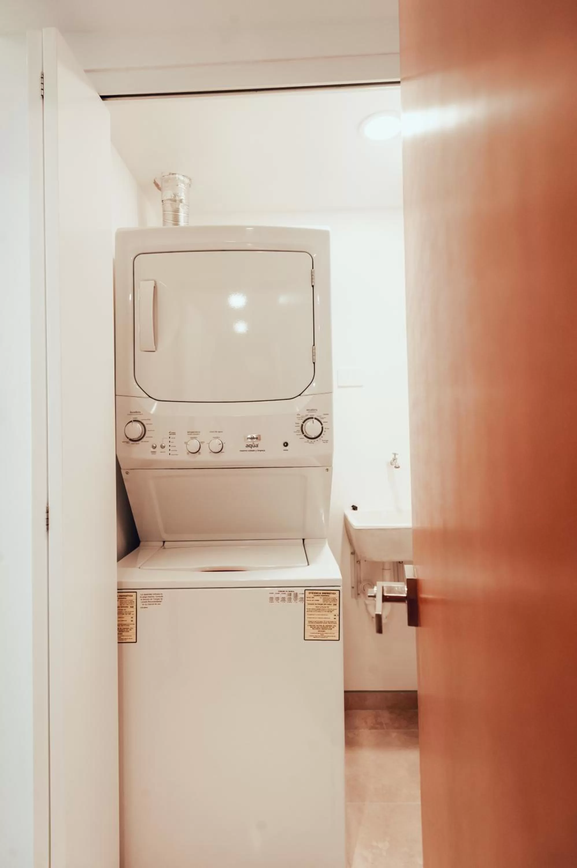 Area and facilities in Antera Hotel & Residences