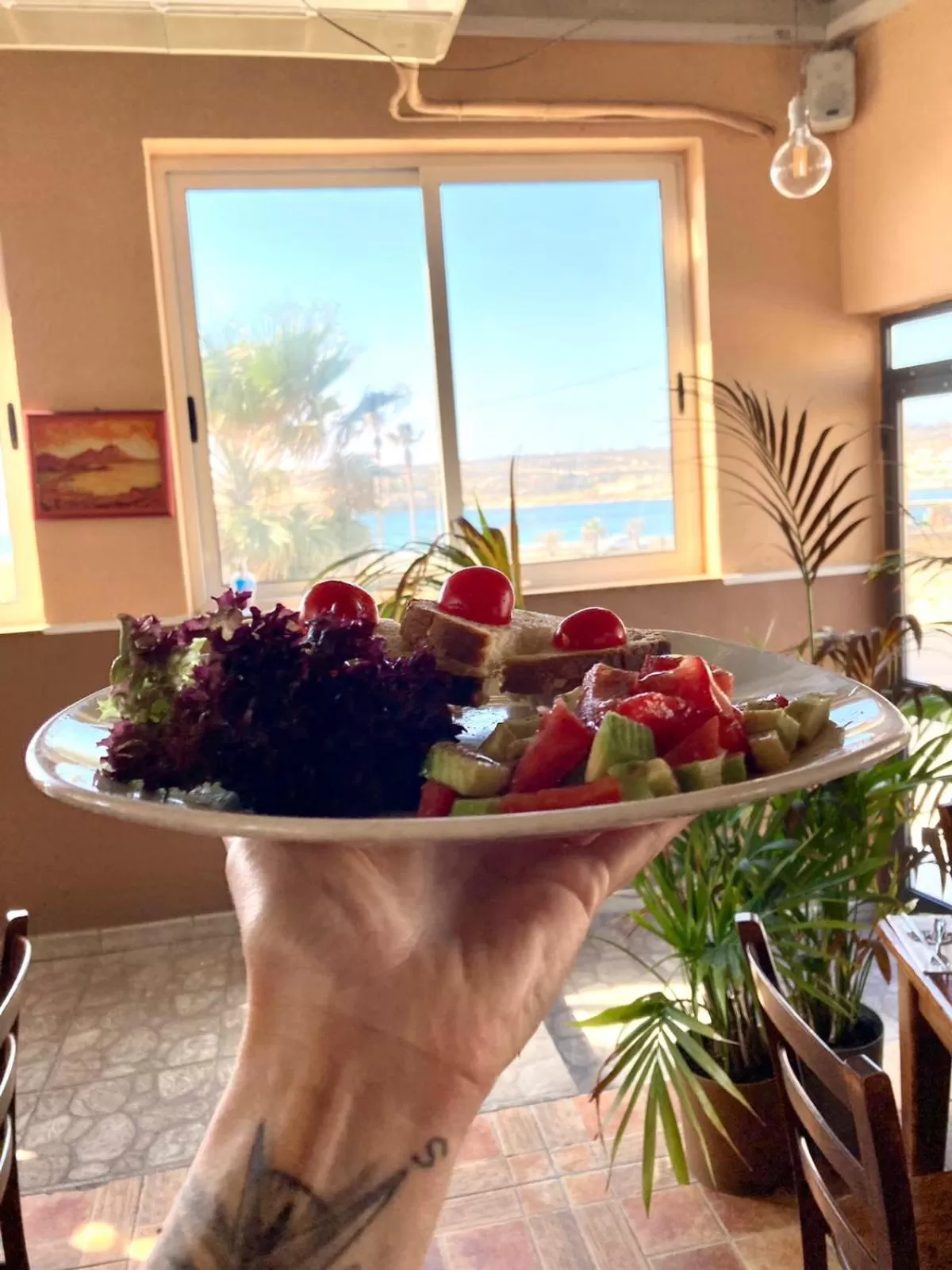 Food and drinks in Sensi Hotel