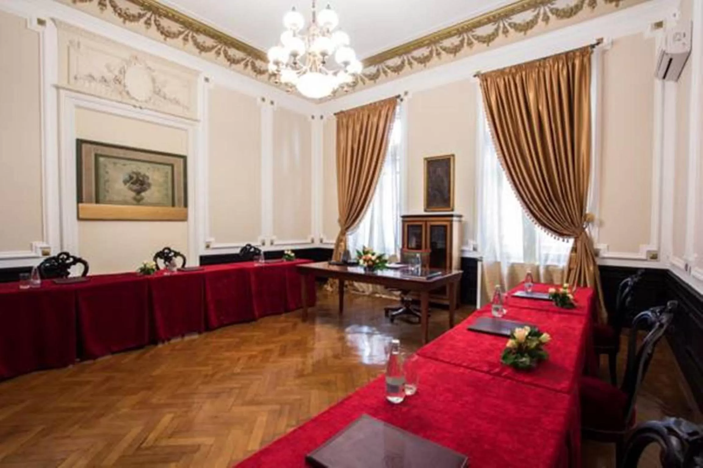 Meeting/conference room in Grand Boutique Hotel