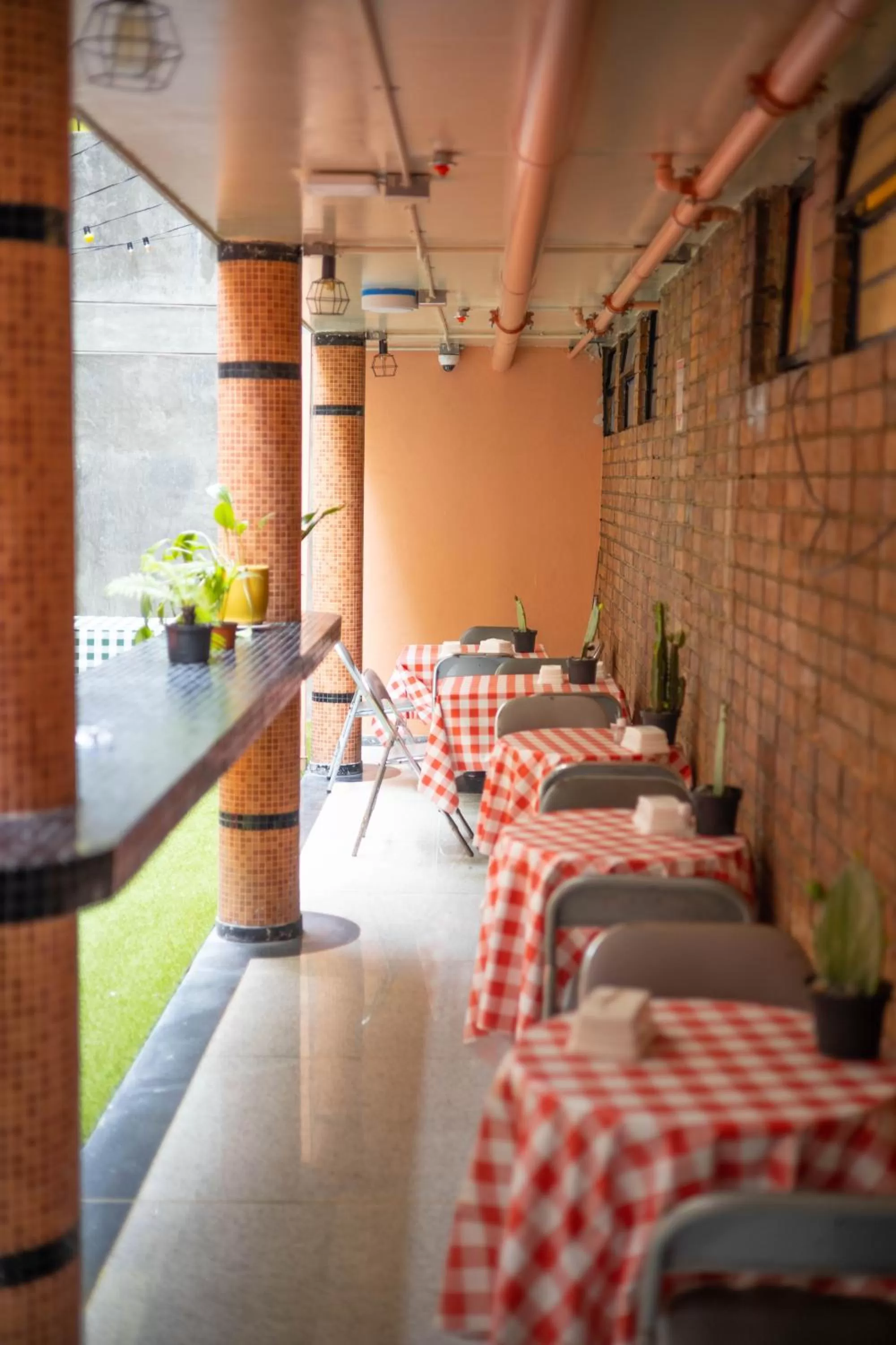 Restaurant/places to eat in Grace Chapinero