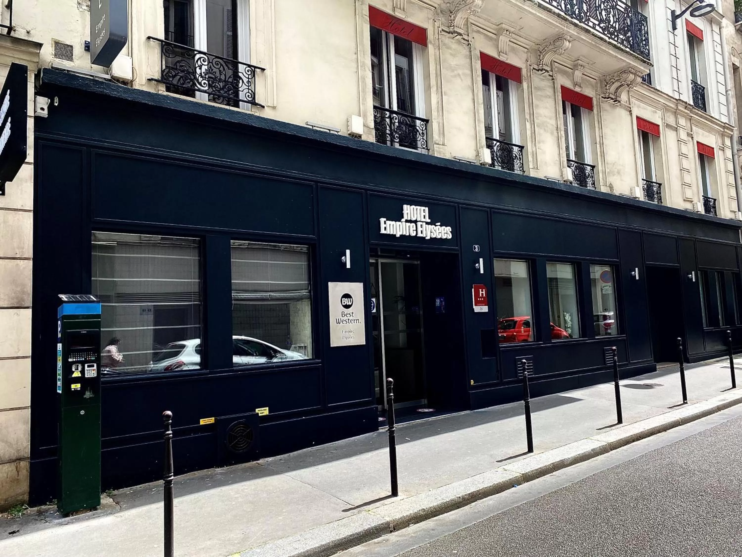 Property building in Best Western Empire Elysees