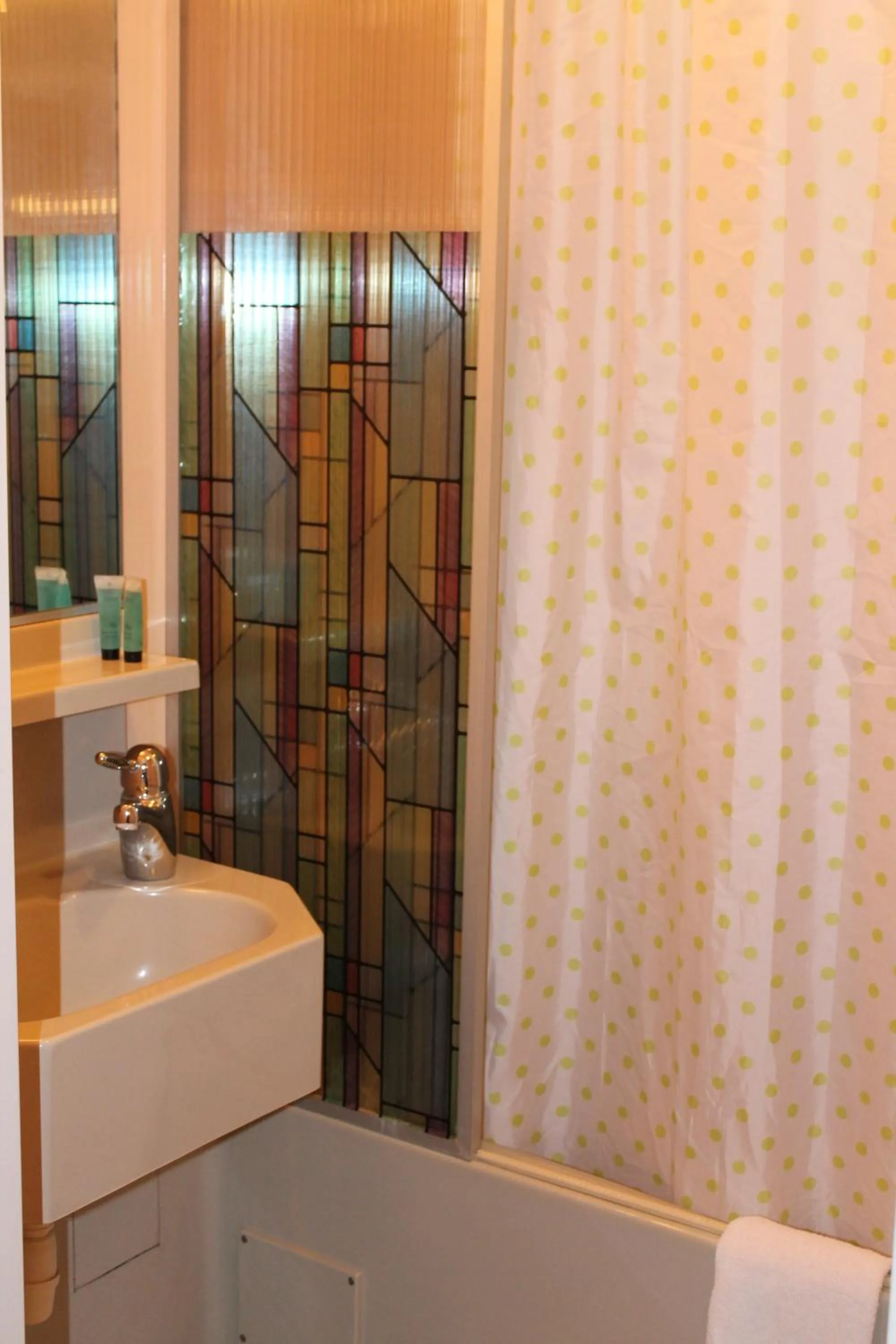 Bathroom in The Abbey House Hotel